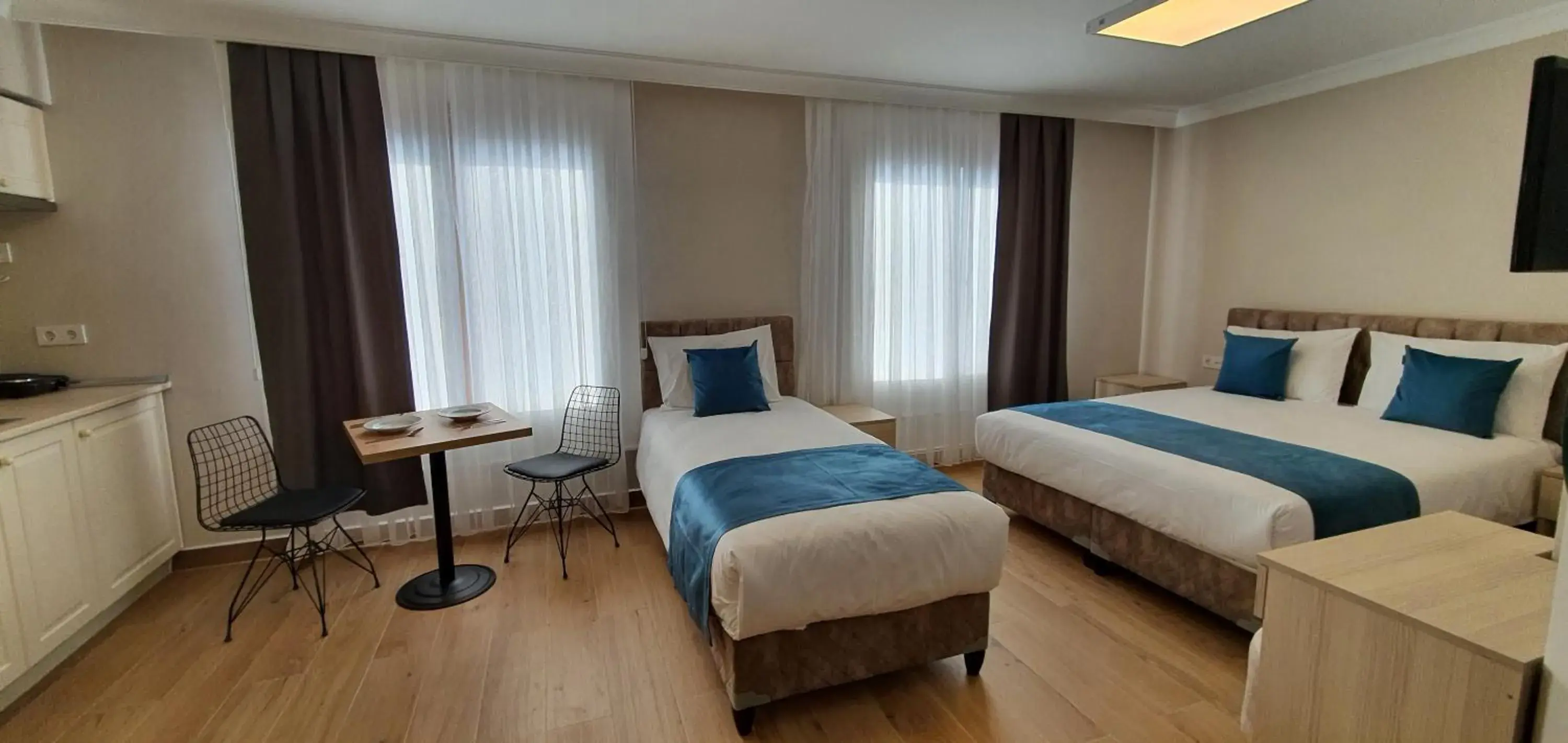 Photo of the whole room, Bed in Sur Hotel Sultanahmet