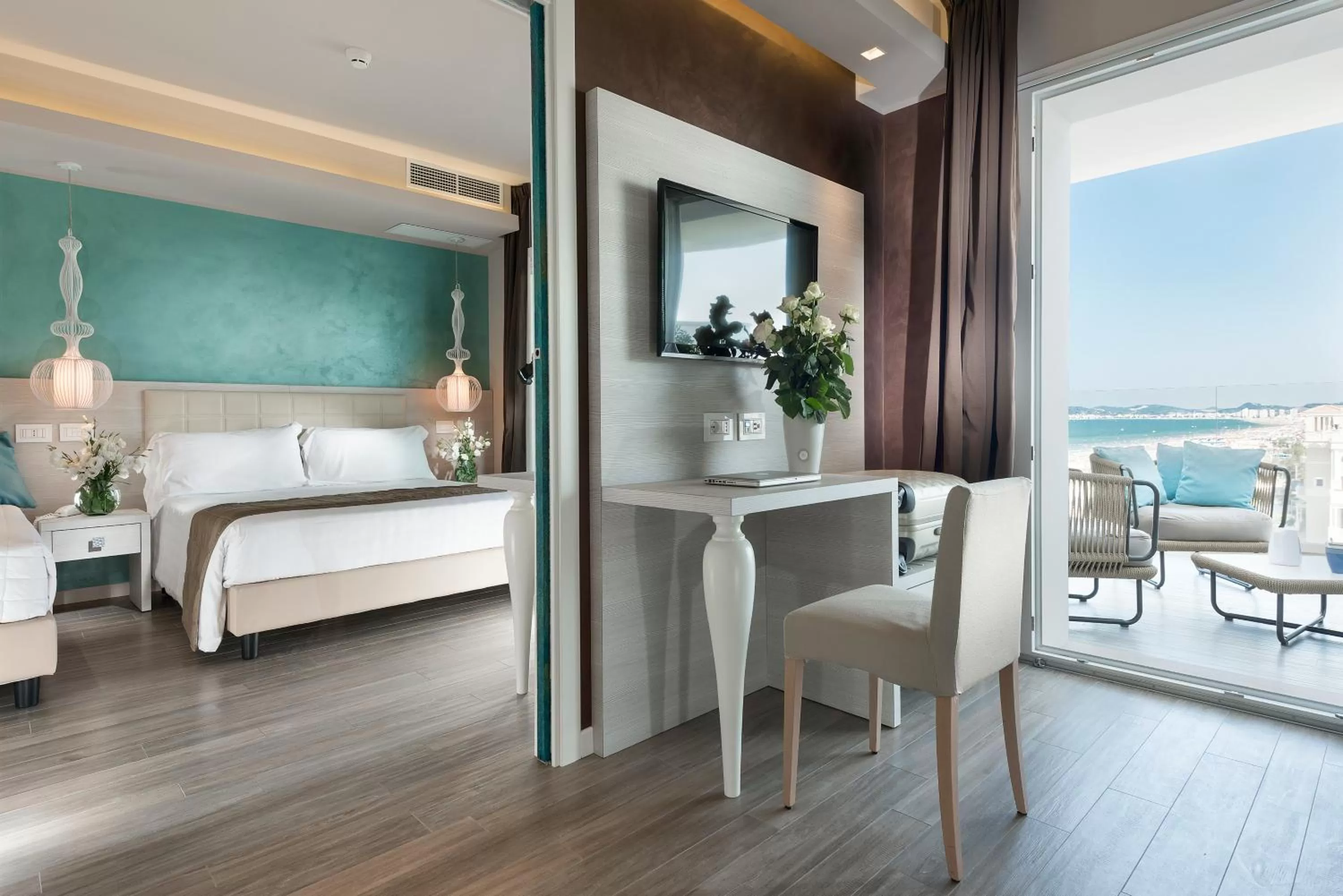 Day, Bed in Hotel Ambasciatori