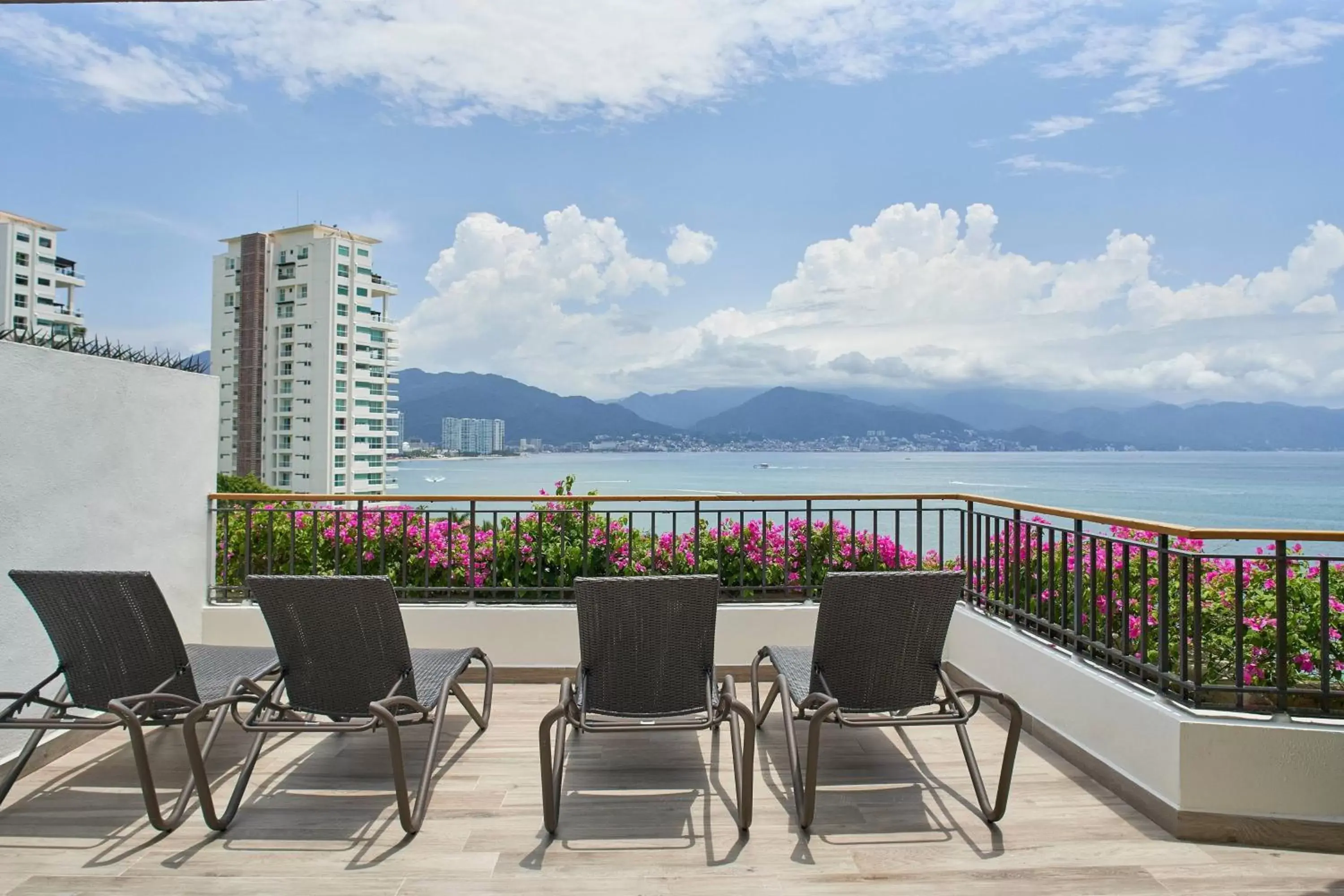 Photo of the whole room in Marriott Puerto Vallarta Resort & Spa