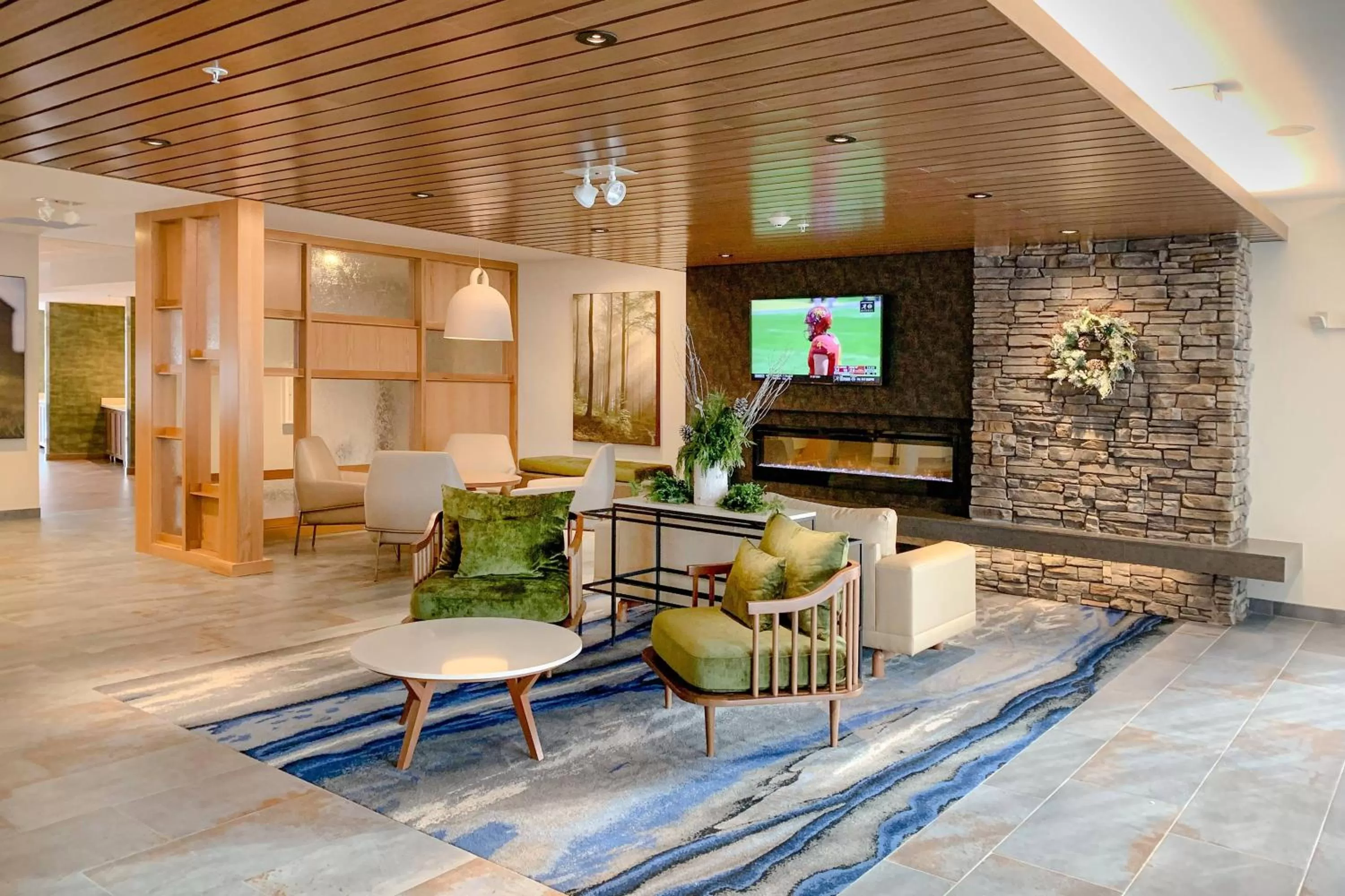 Lobby or reception in Fairfield Inn & Suites by Marriott Northfield