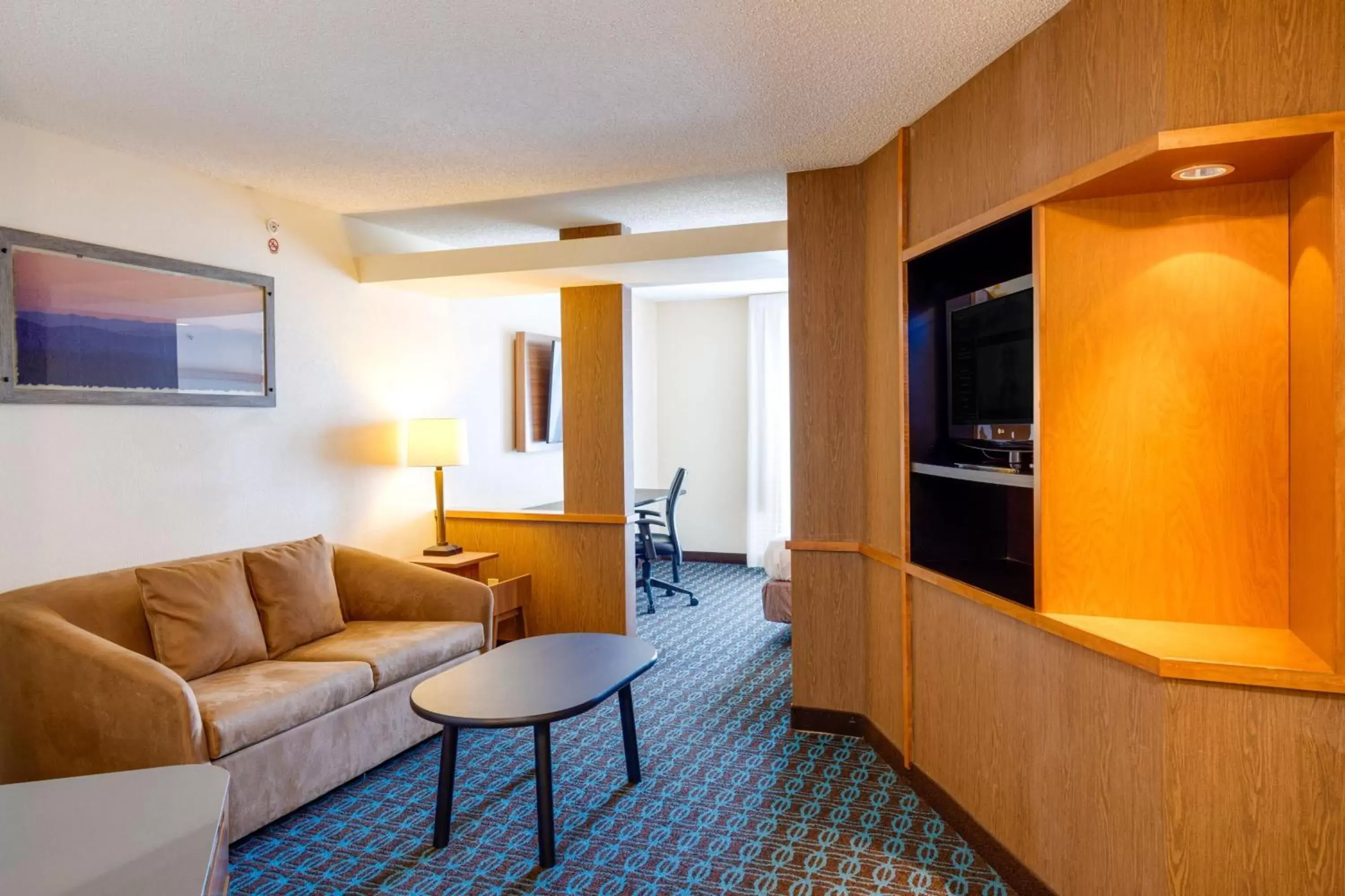 Photo of the whole room, Seating Area in Fairfield Inn & Suites by Marriott Edmond