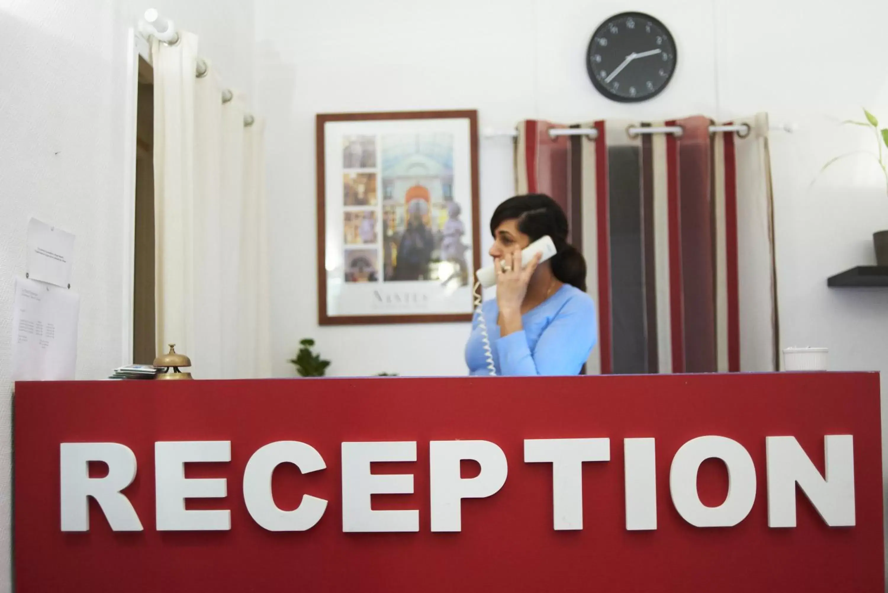 Lobby or reception in Hotel Le Petit Duquesne