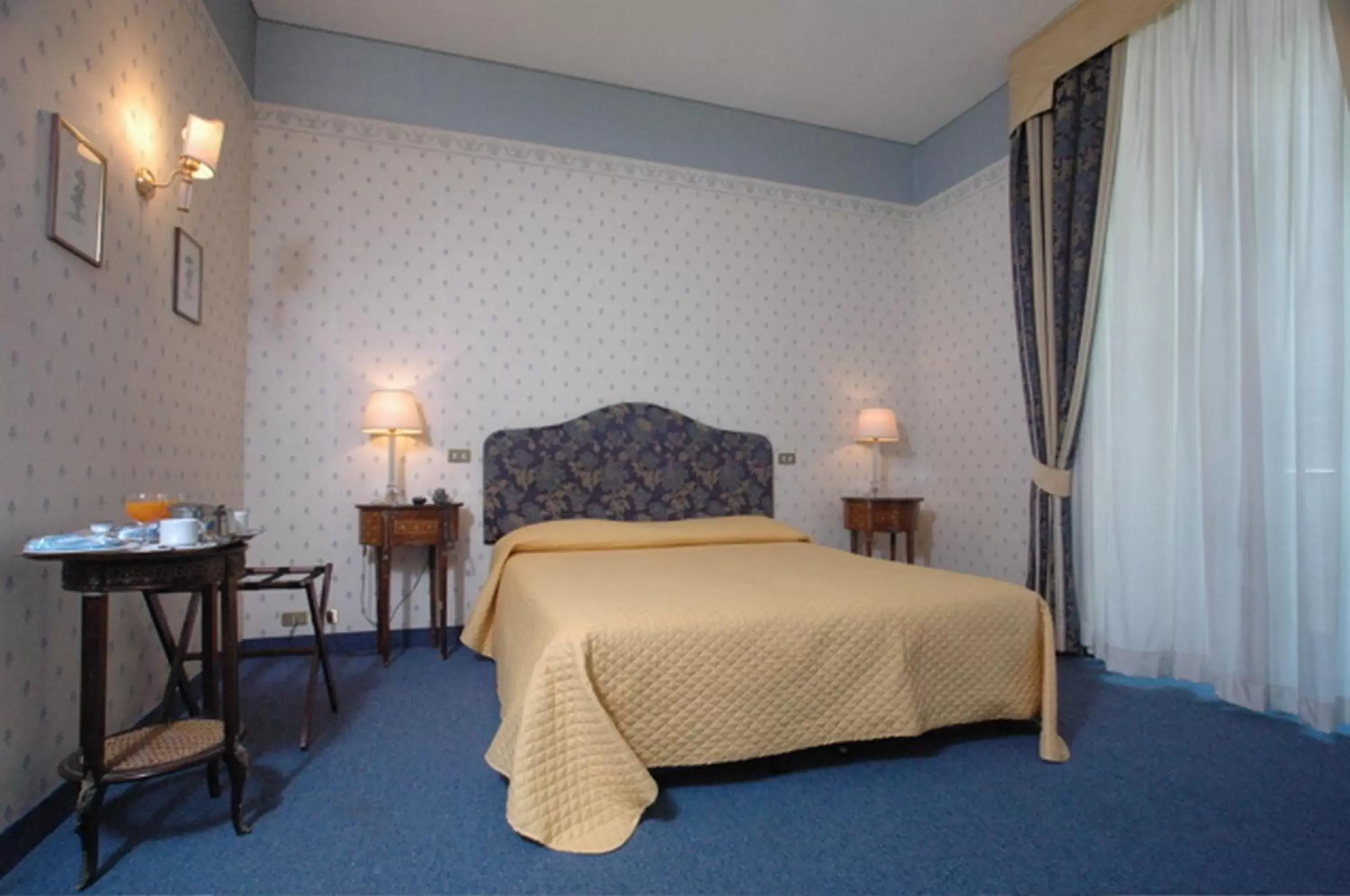Photo of the whole room, Bed in Hotel Nuovo Rebecchino
