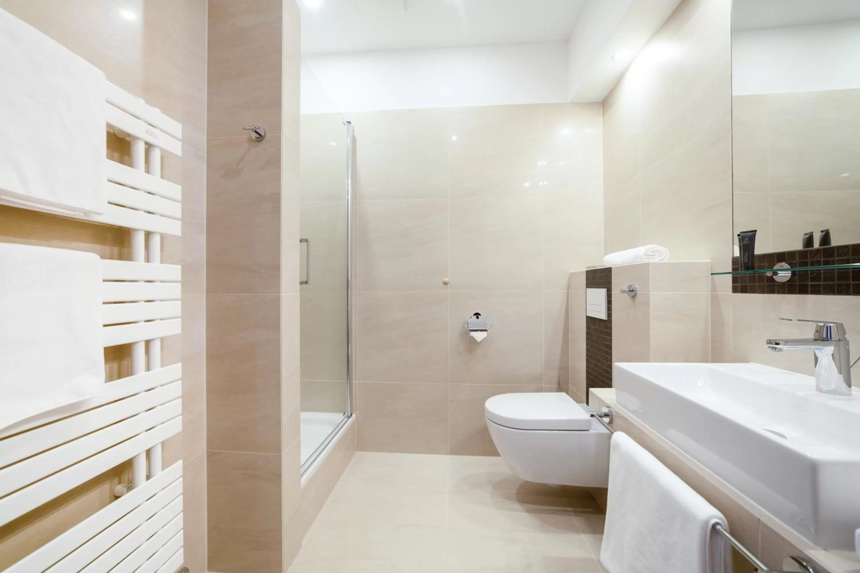 Bathroom in Portal House Apartments