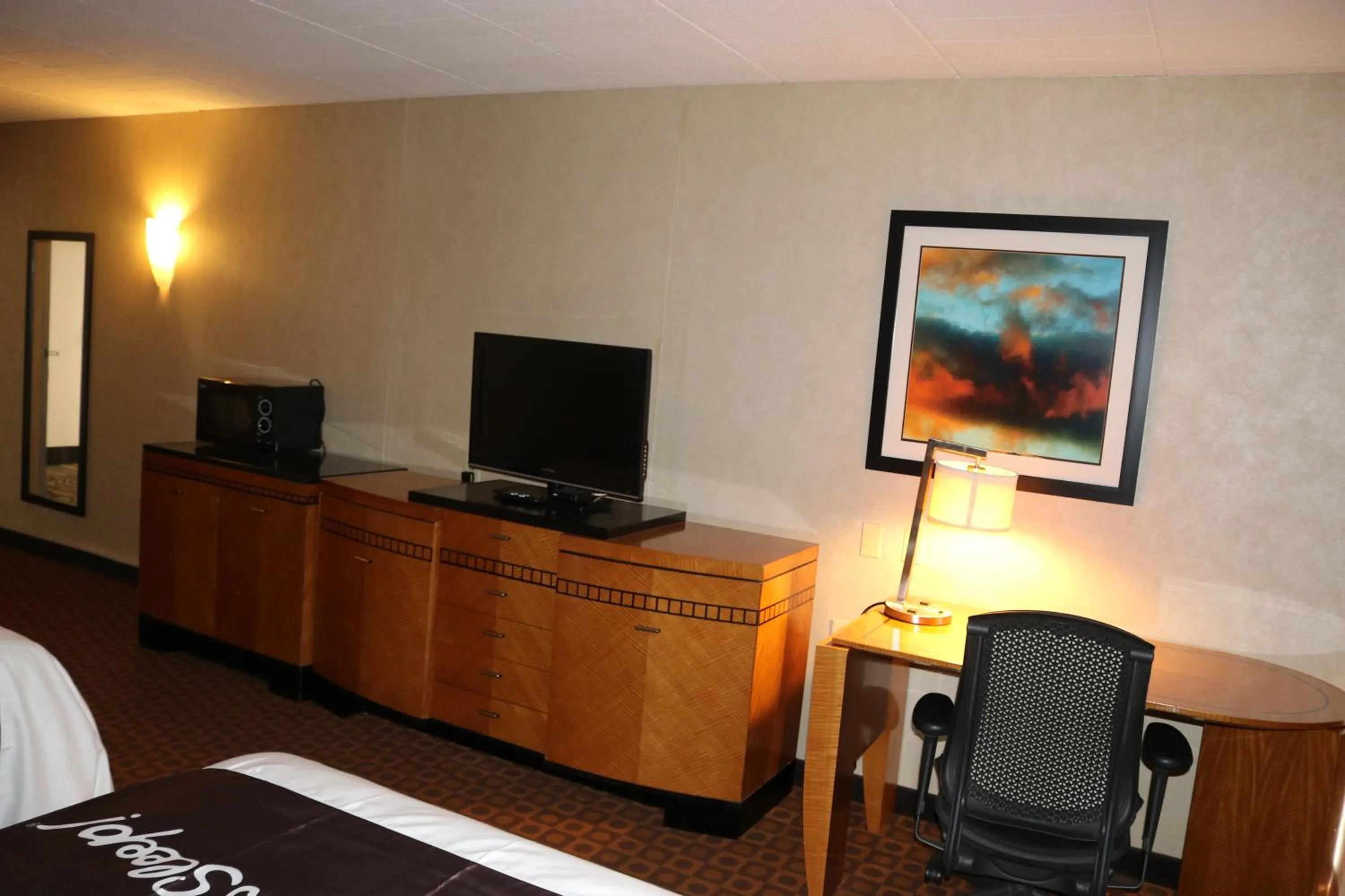 TV and multimedia, Bed in Bradley Inn