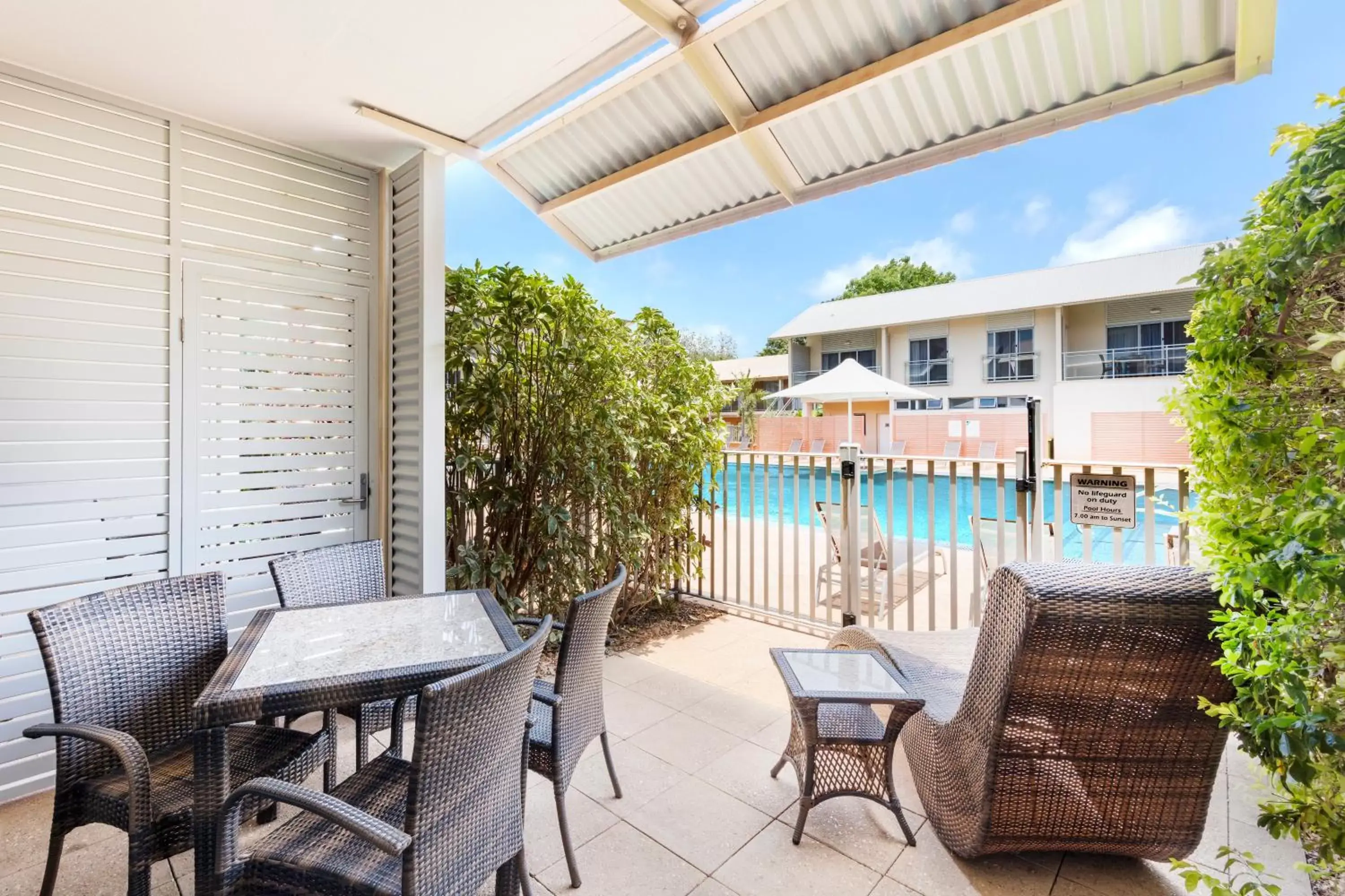 Balcony/Terrace, Patio/Outdoor Area in Oaks Broome Hotel