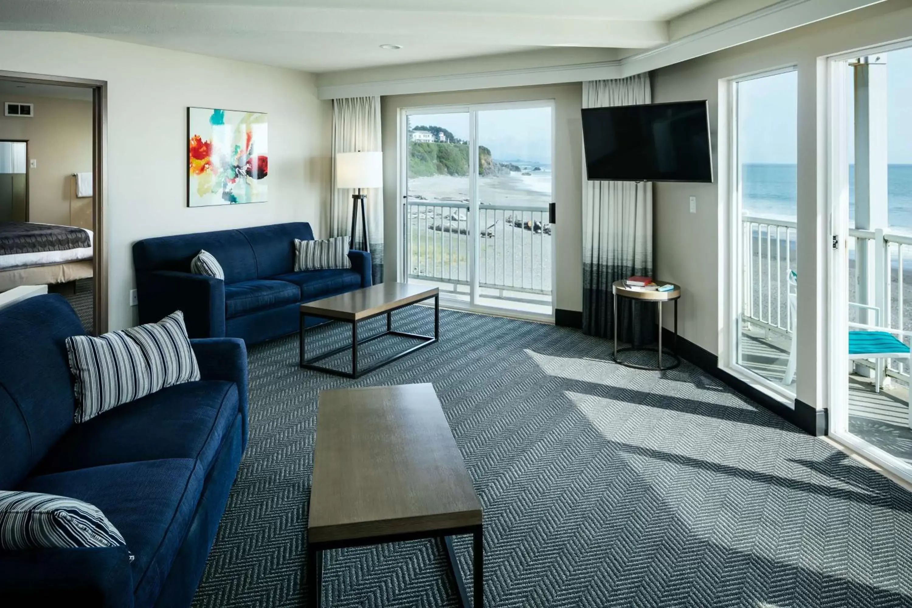 Photo of the whole room, Seating Area in Beachfront Inn