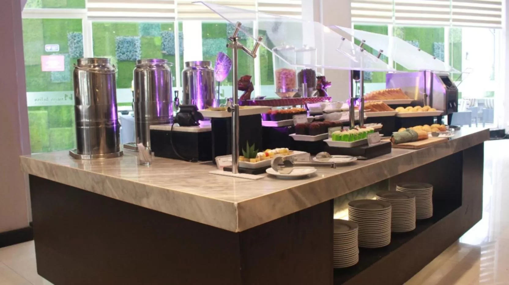 Restaurant/places to eat in Swiss-Belinn Tunjungan Surabaya