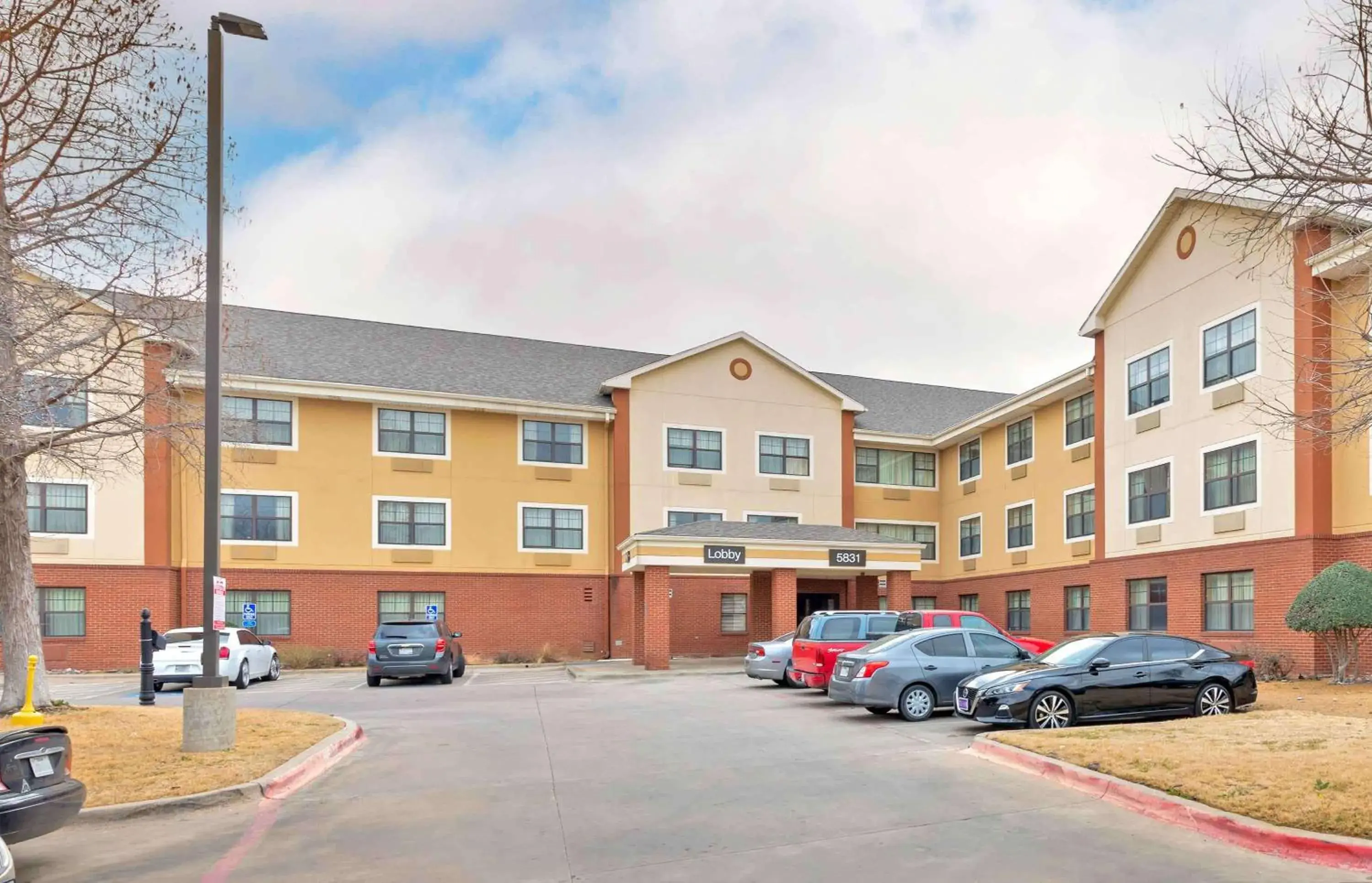 Property Building in Extended Stay America Suites - Fort Worth - City View