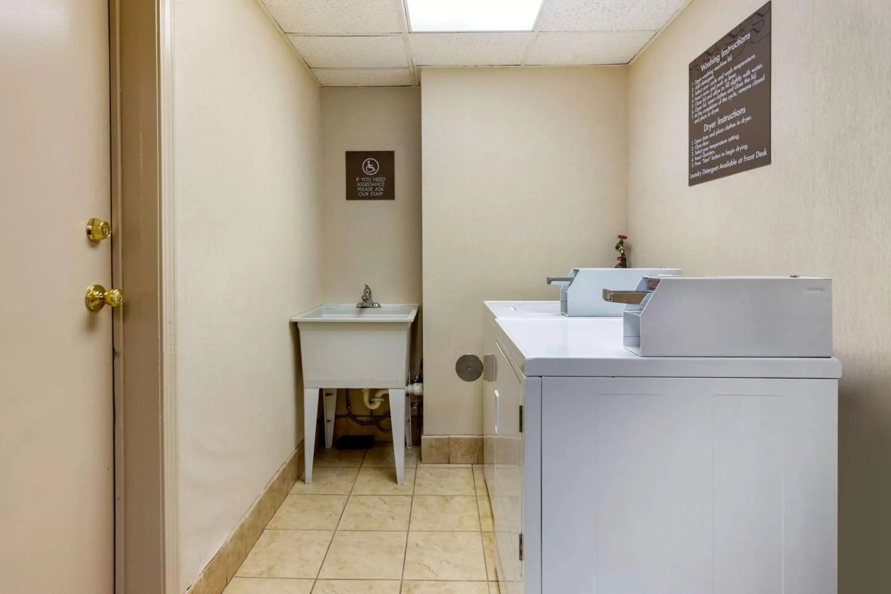 Other, Bathroom in Comfort Suites Oakbrook Terrace near Oakbrook Center