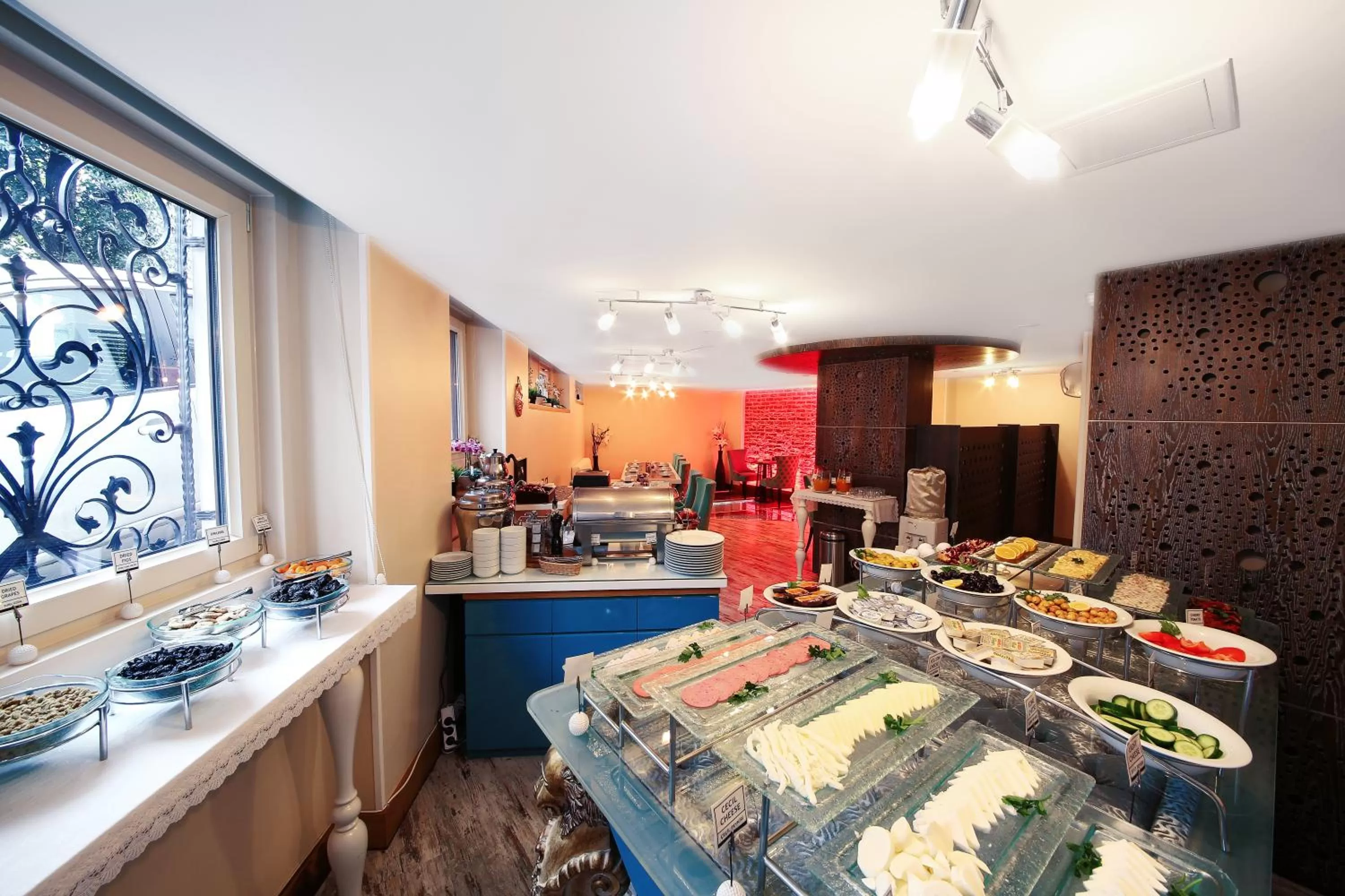 Buffet breakfast in Katelya Hotel