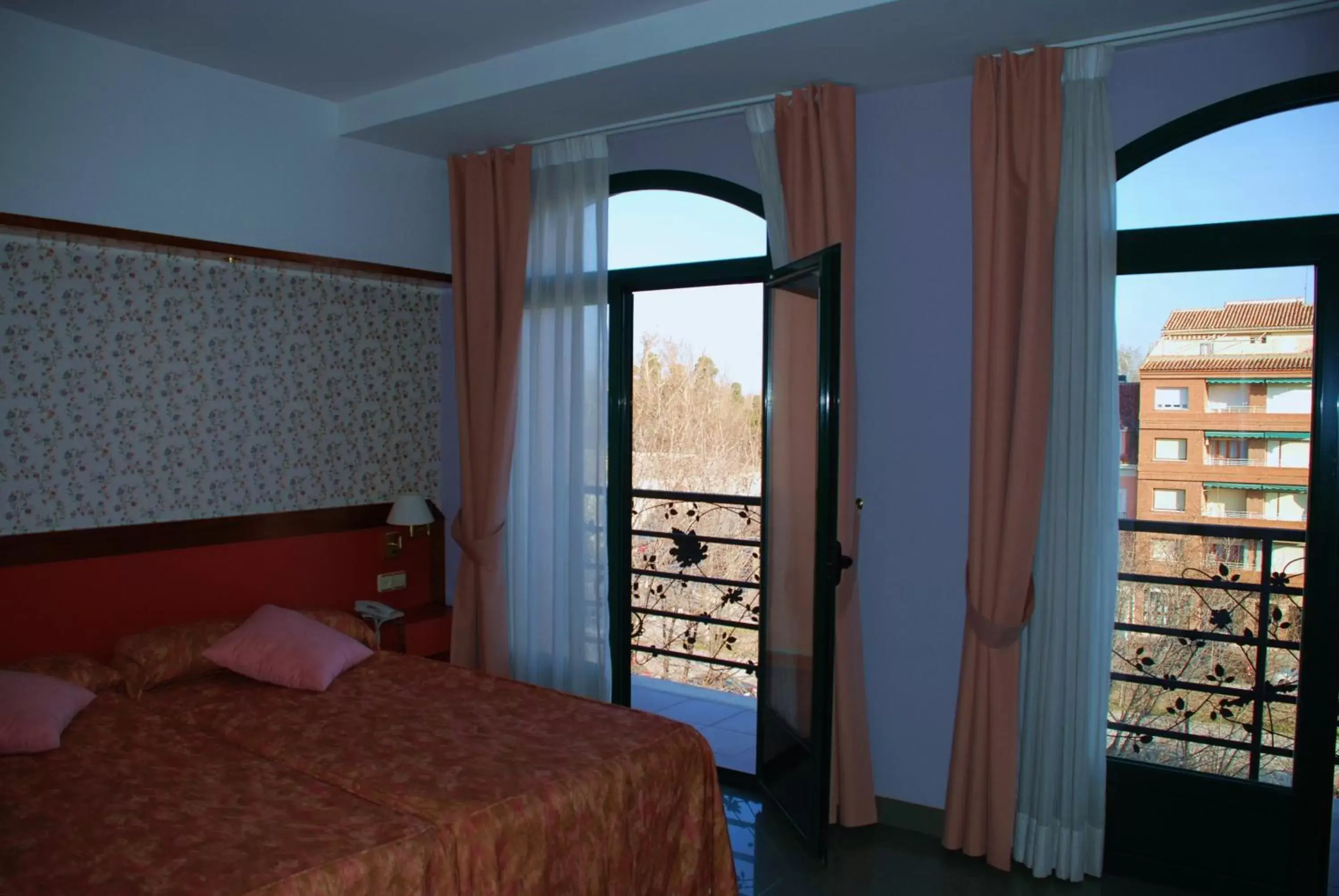 Bed in Hotel Jardín de Aranjuez