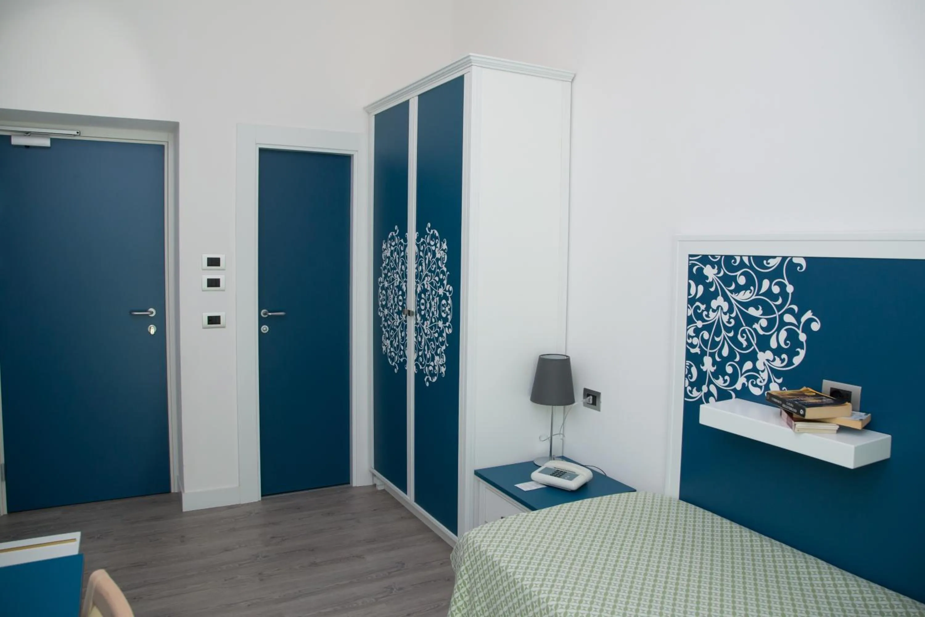 Photo of the whole room, Bed in Hotel El Balear