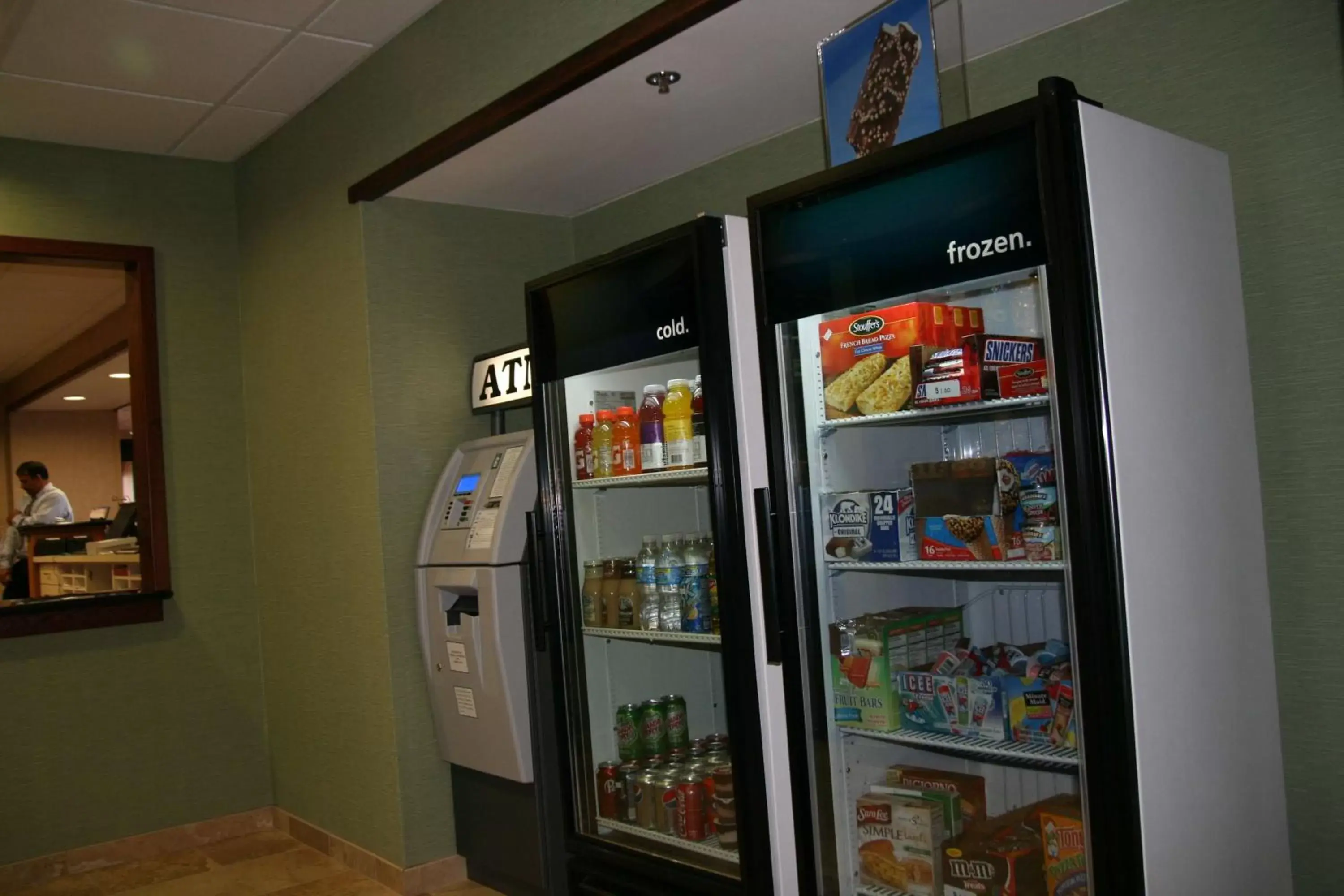 Restaurant/places to eat in Hampton Inn & Suites Cleveland-Mentor Restaurant/places to eat in Hampton Inn & Suites Cleveland-Mentor