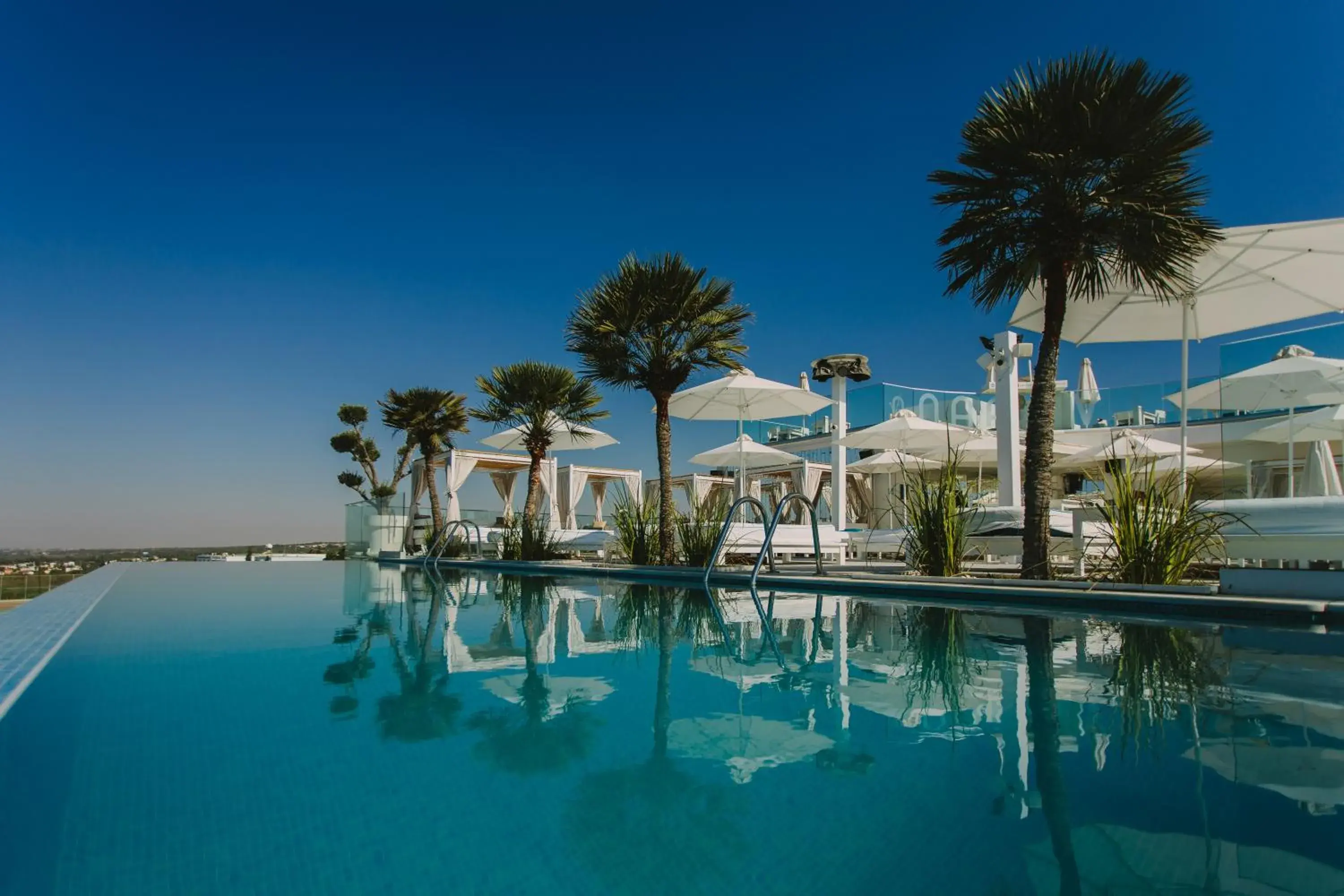 Swimming Pool in Hotel Napa Suites (Adults Only)