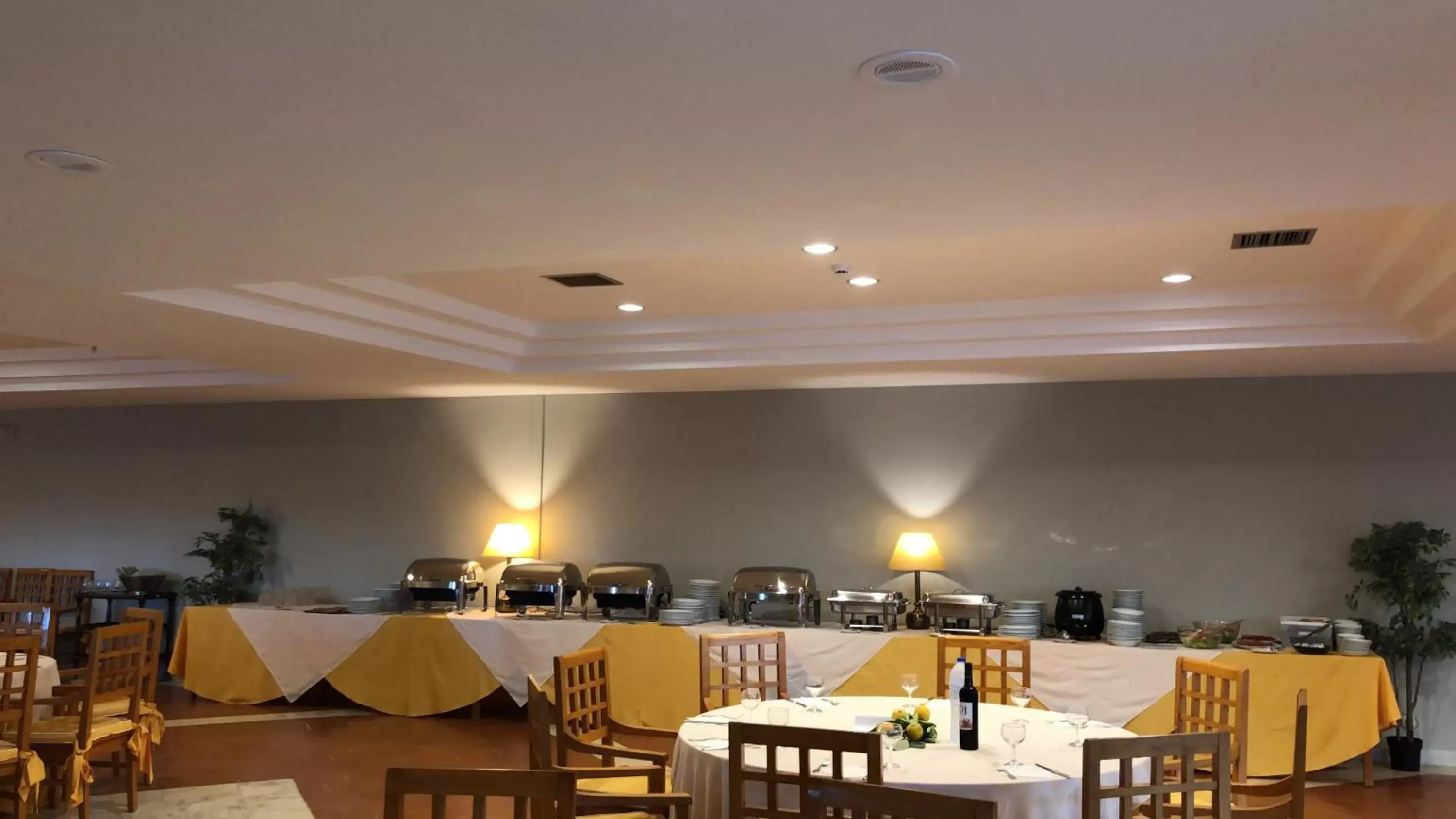 Restaurant/Places to Eat in Estremoz Hotel