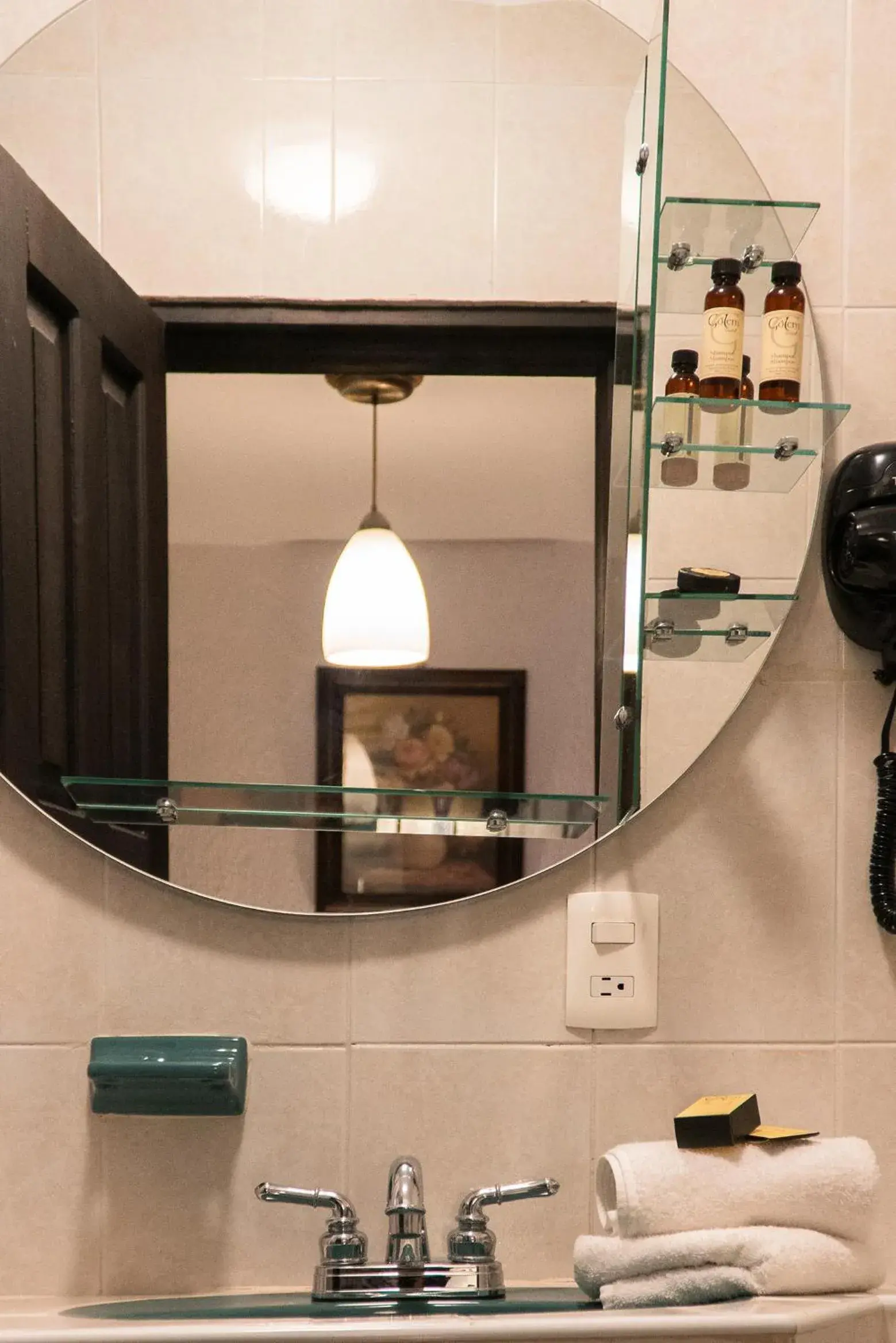 Toilet, Bathroom in Hotel Tepeyac