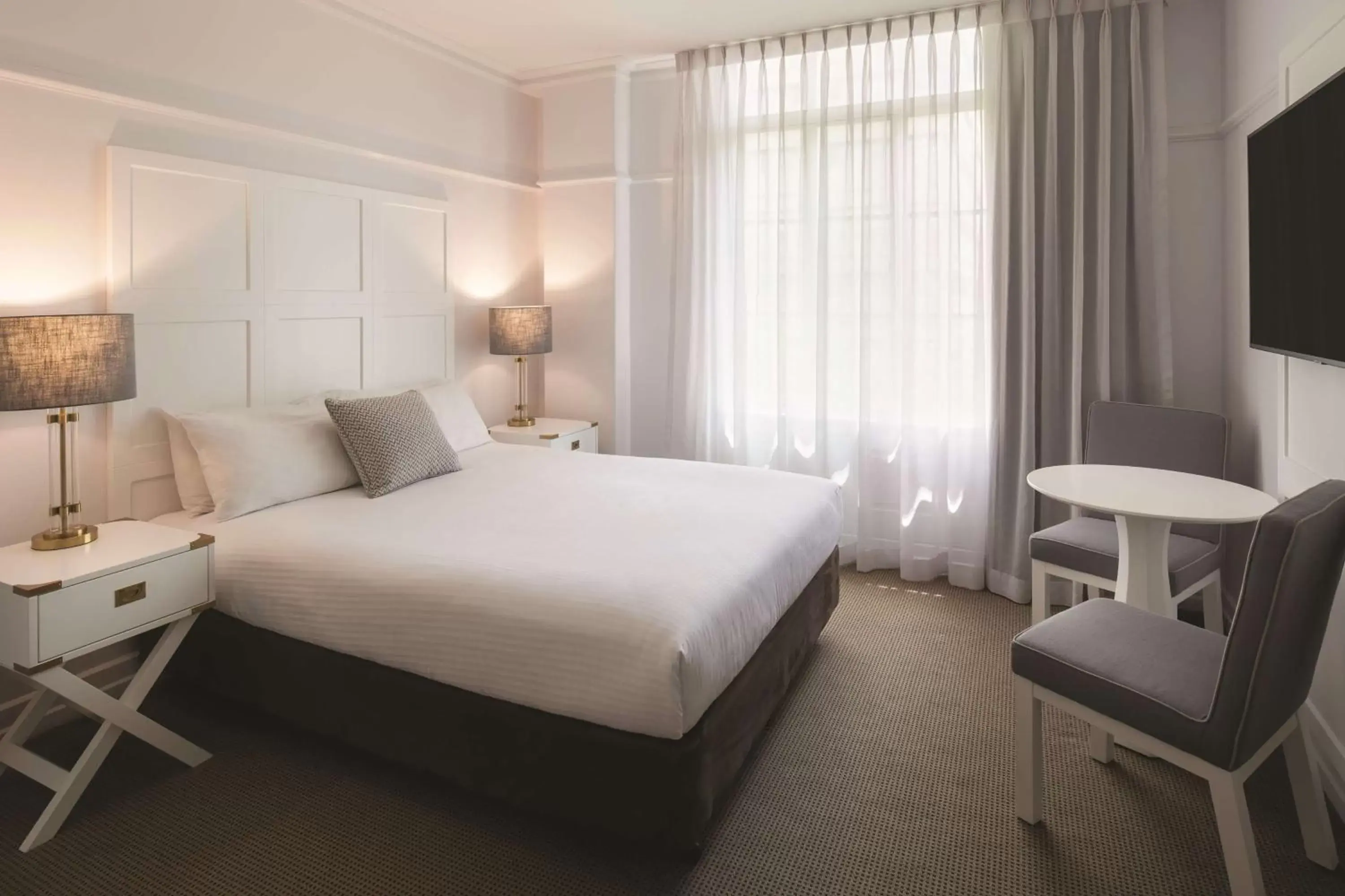 Bedroom, Bed in Adina Apartment Hotel Brisbane Anzac Square