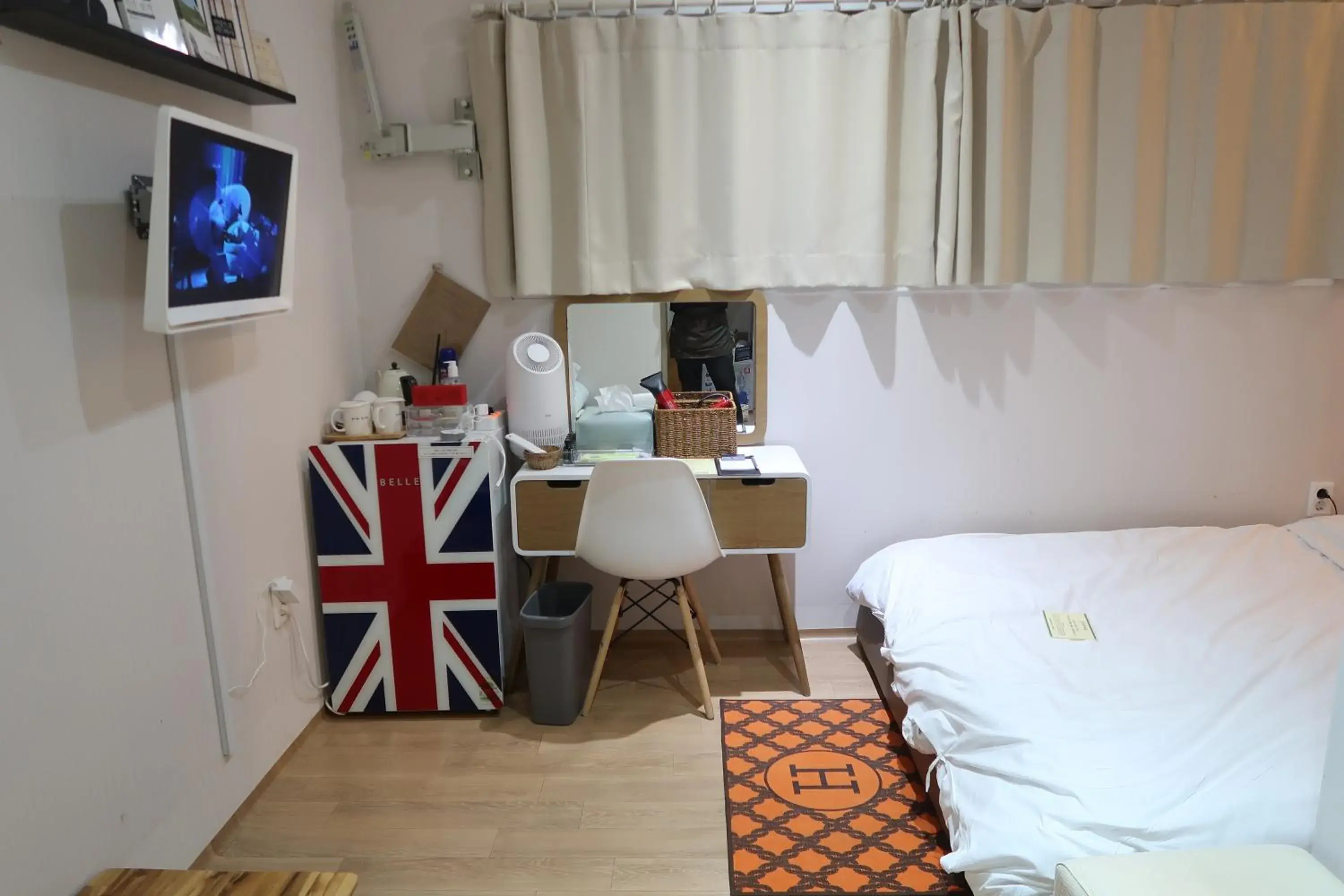 Bed, TV/Entertainment Center in Andong Poong-gyung HOSTEL n LIBRARY