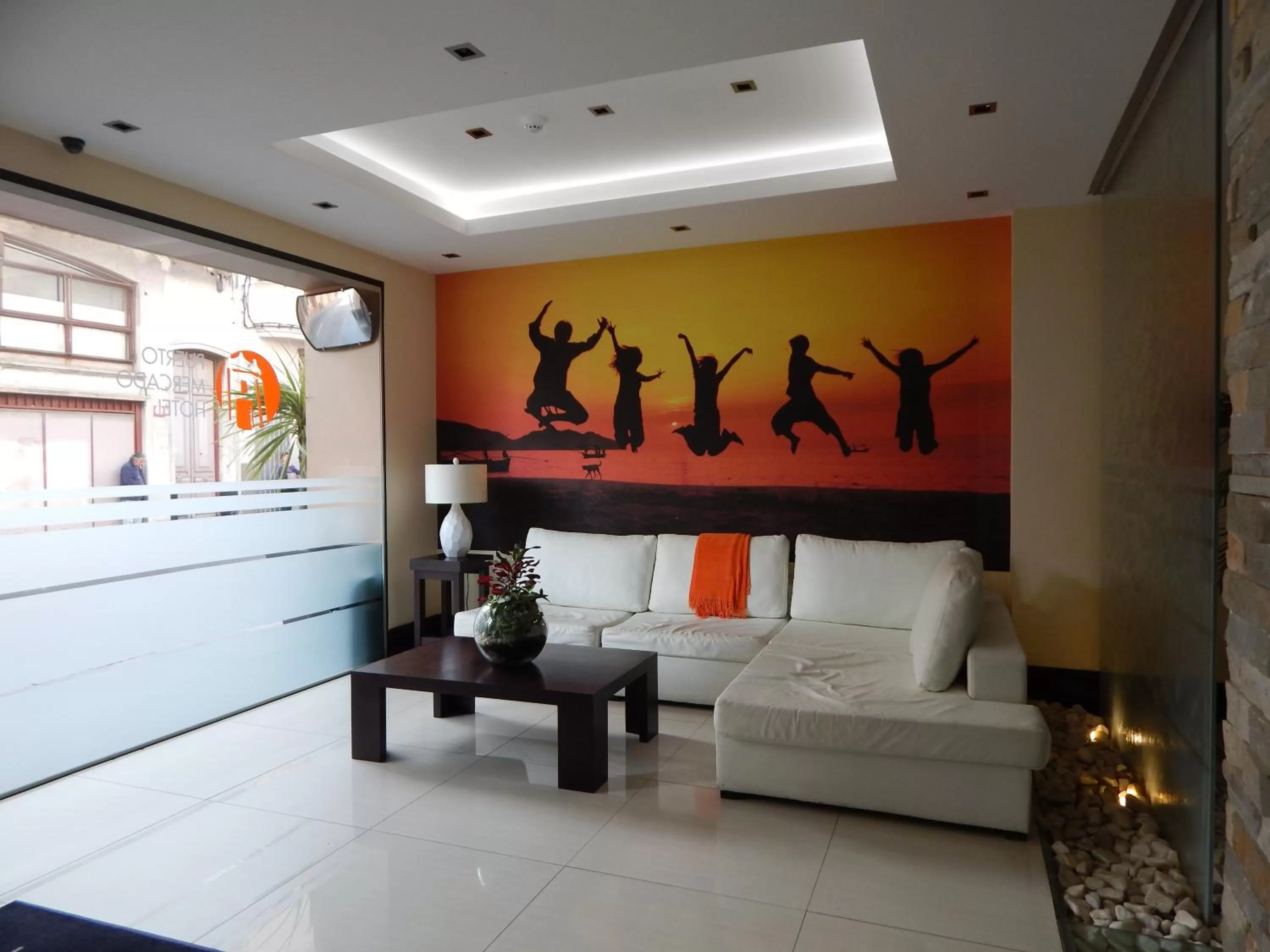 Living room in Puerto Mercado Hotel
