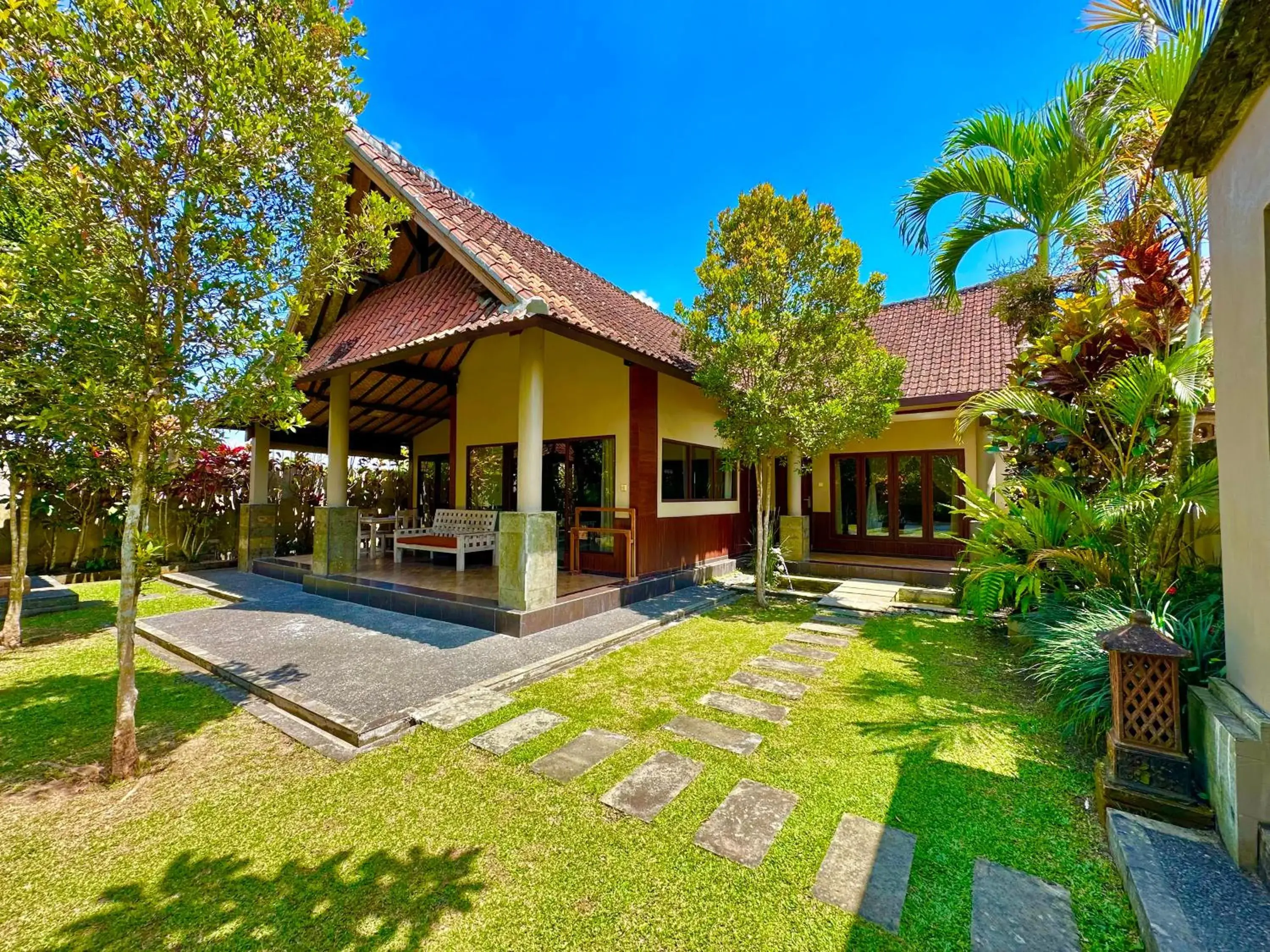 Property building, Swimming Pool in Dupa Ubud Villa