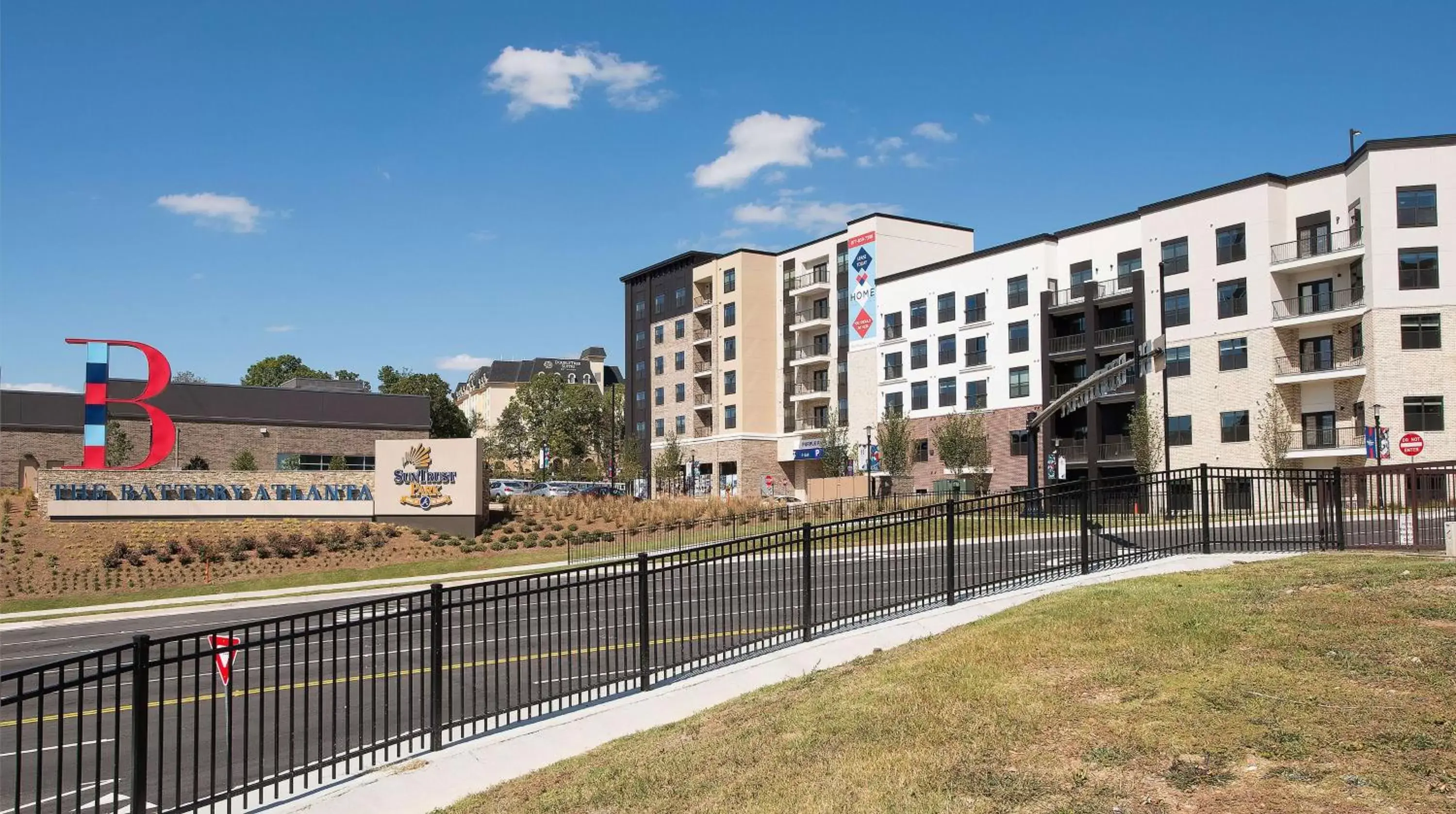 Property building in Hampton Inn & Suites Atlanta-Galleria Property building in Hampton Inn & Suites Atlanta-Galleria