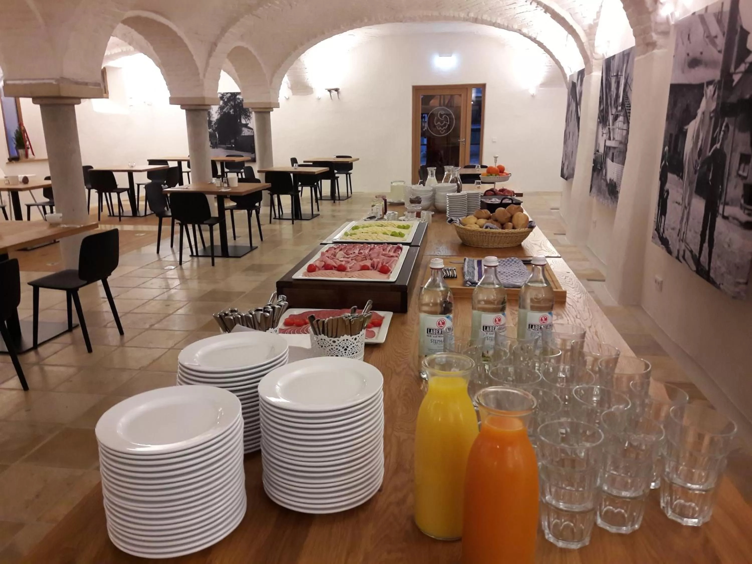 Buffet breakfast in Hotel Röhrl