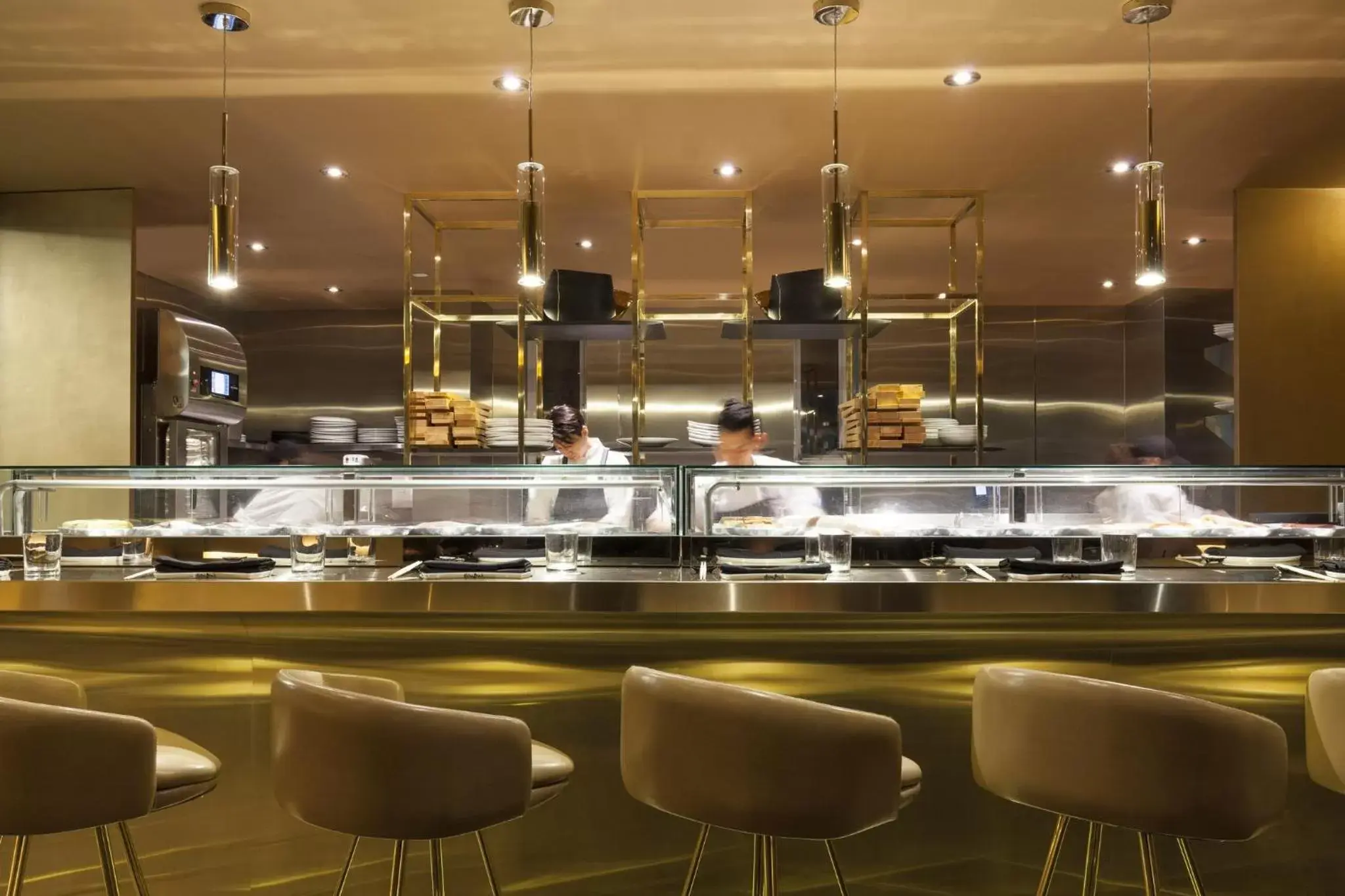 Restaurant/Places to Eat in Bisha Hotel Toronto