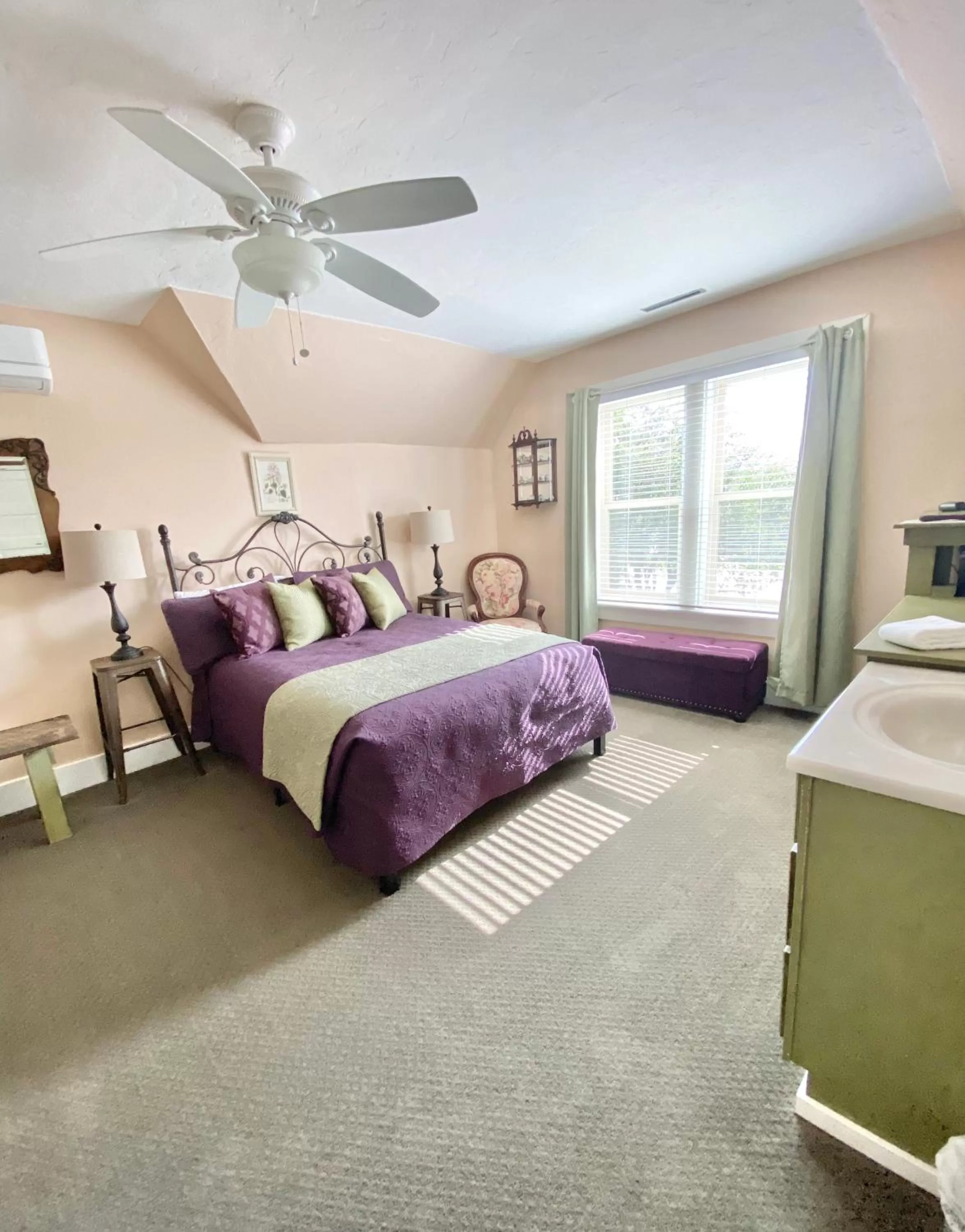 Bedroom, Bed in The Panguitch House