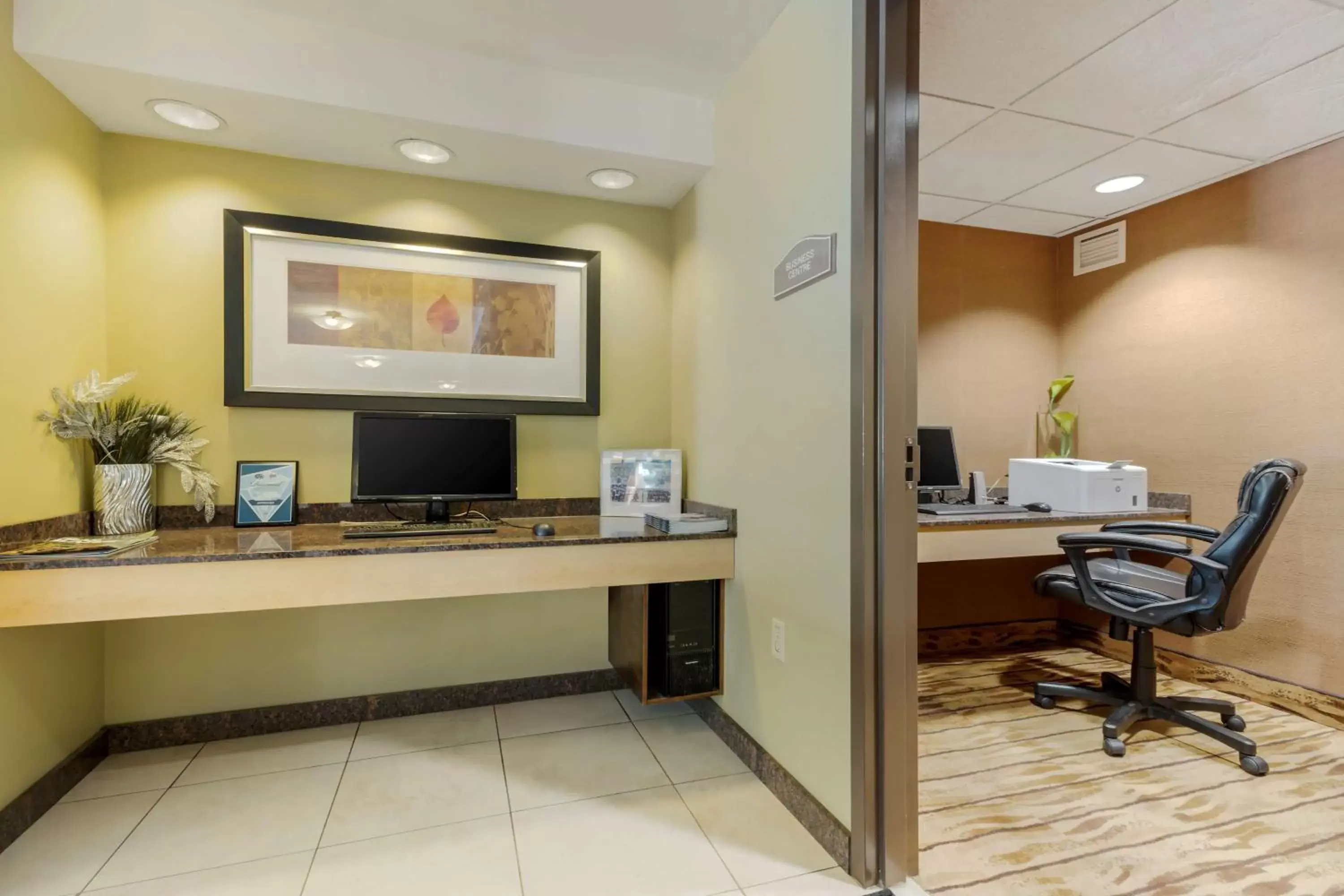 Business facilities, Business Area/Conference Room in Best Western Plus Dryden Hotel and Conference Centre