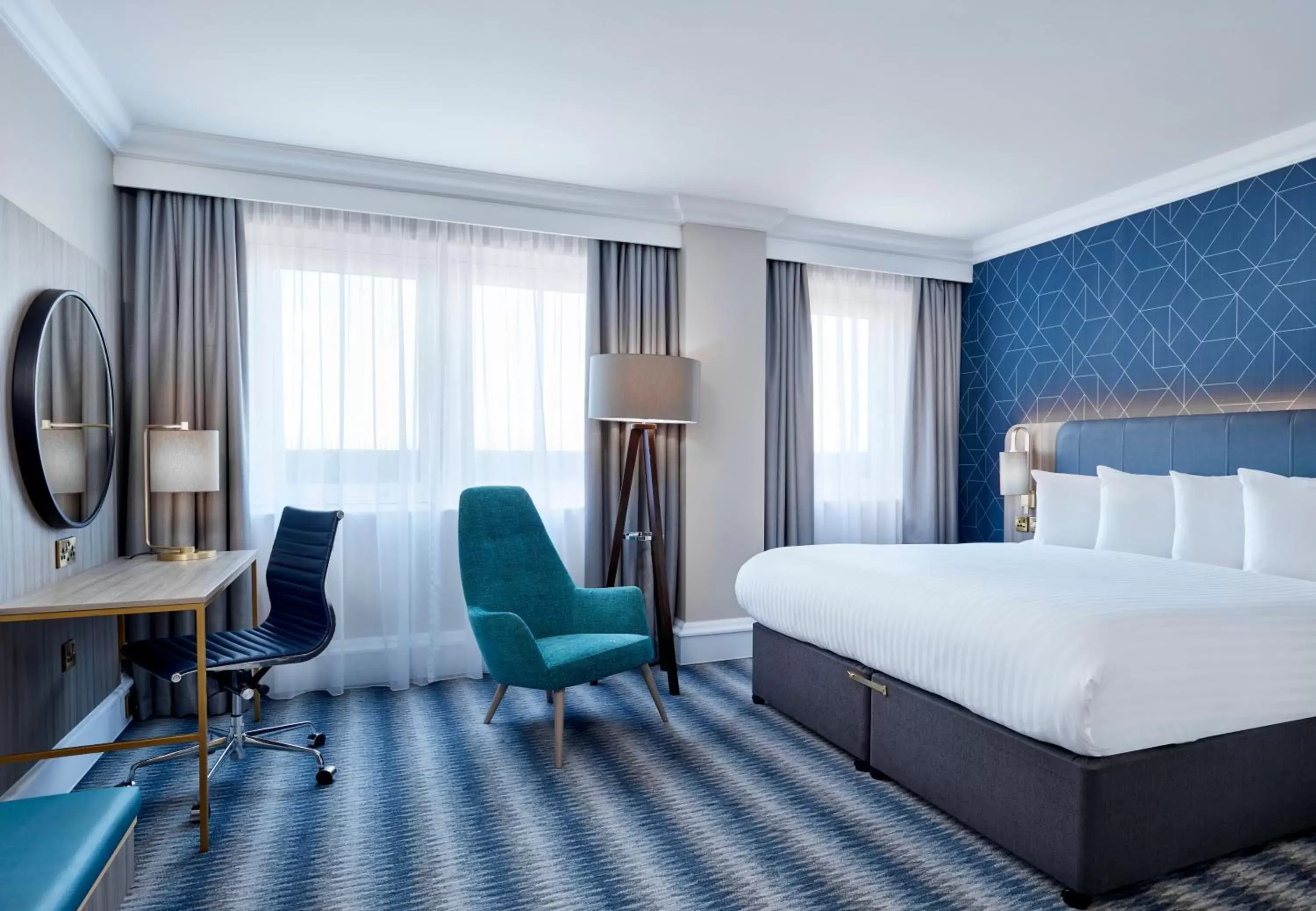 Bedroom, Bed in Leonardo Royal Southampton Grand Harbour Bedroom, Bed in Leonardo Royal Southampton Grand Harbour