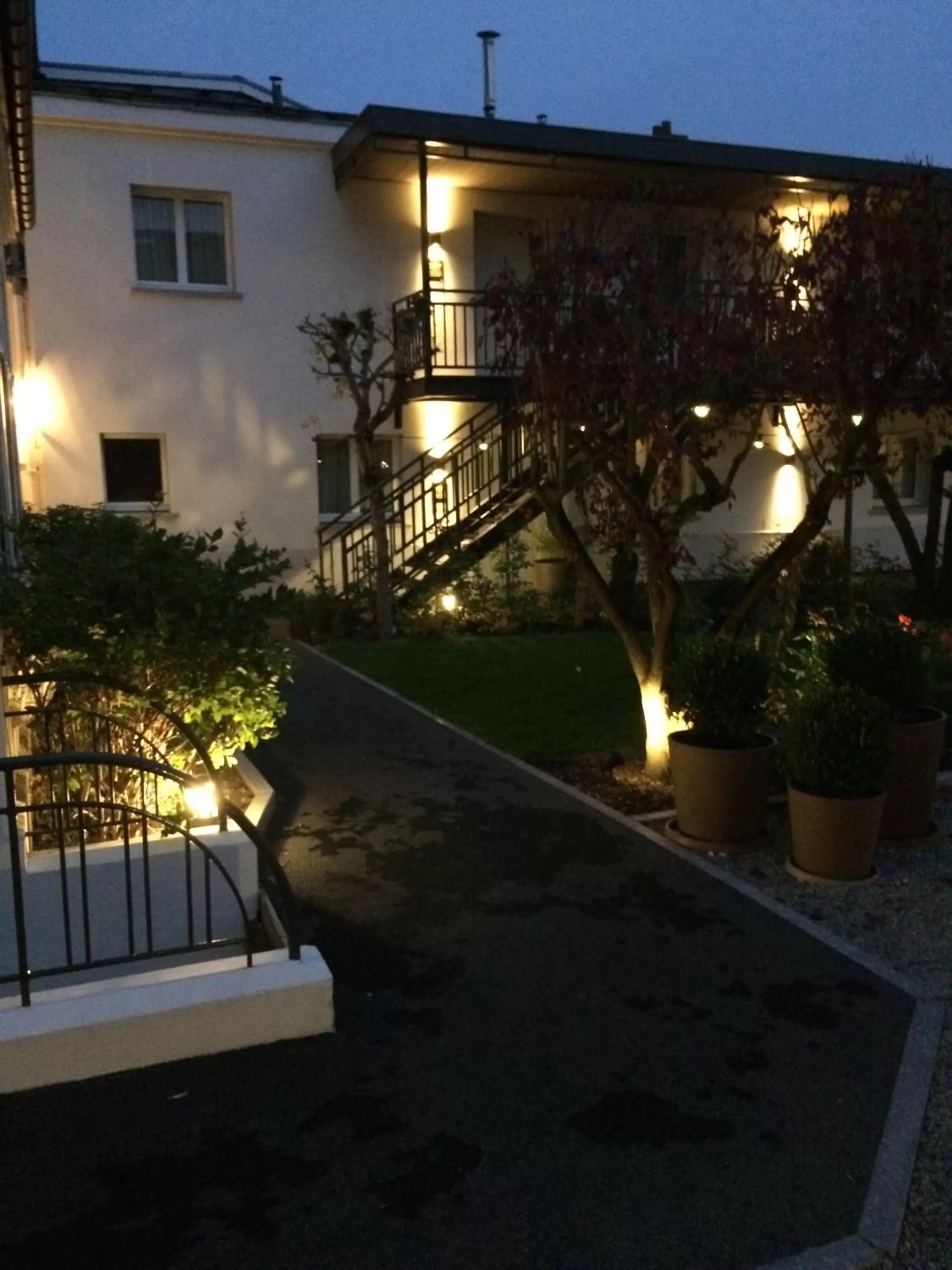 Garden view, Property Building in Hôtel jardin Le Pasteur