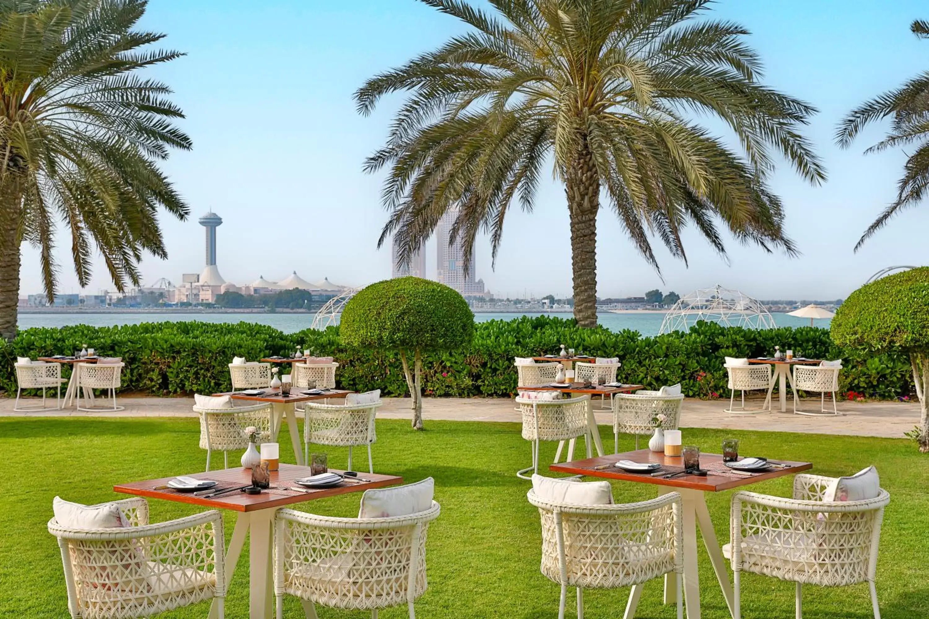 Restaurant/places to eat in The St. Regis Abu Dhabi