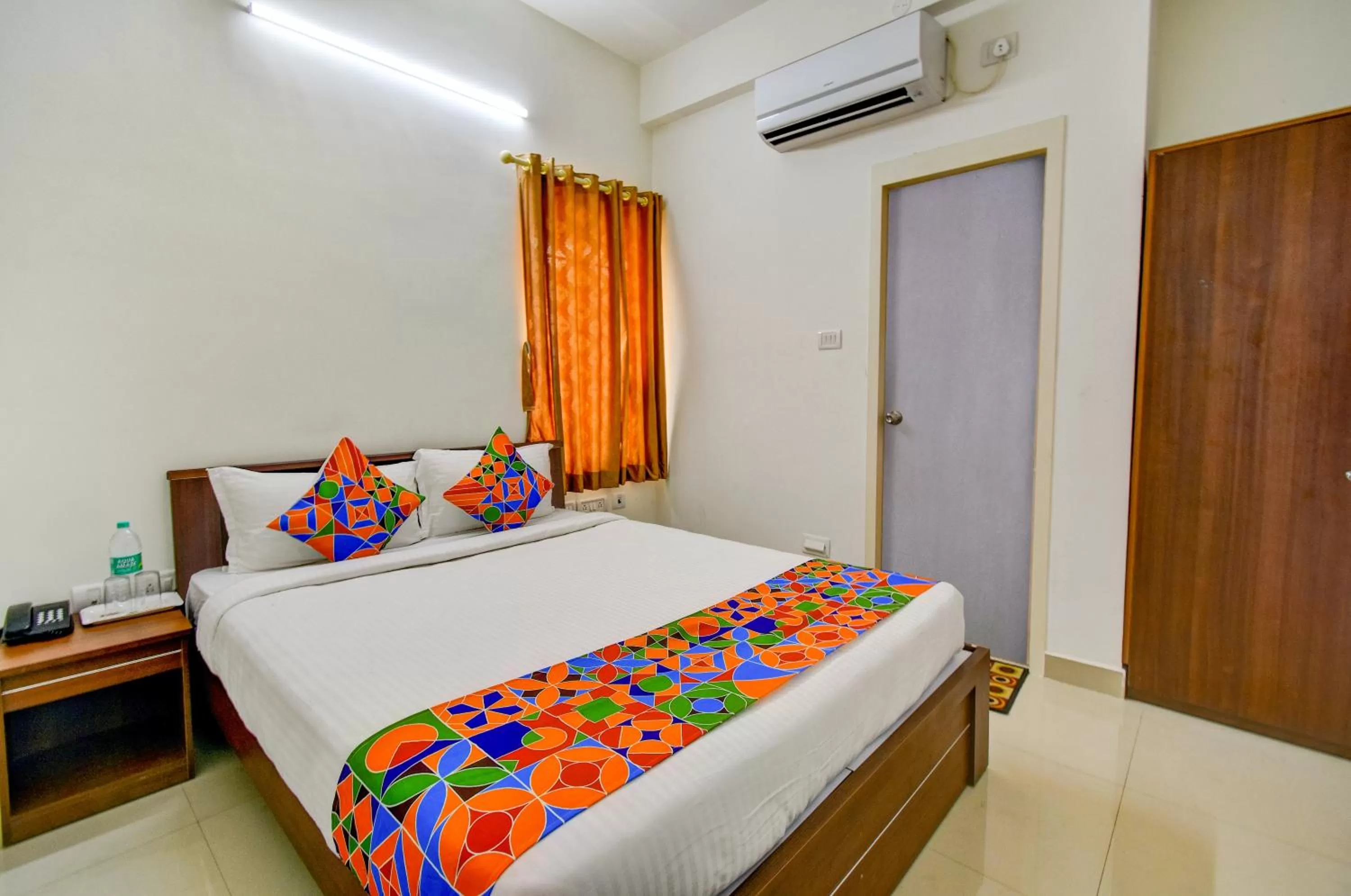 Bed in FabHotel PAS Residency - Nr Marina Beach