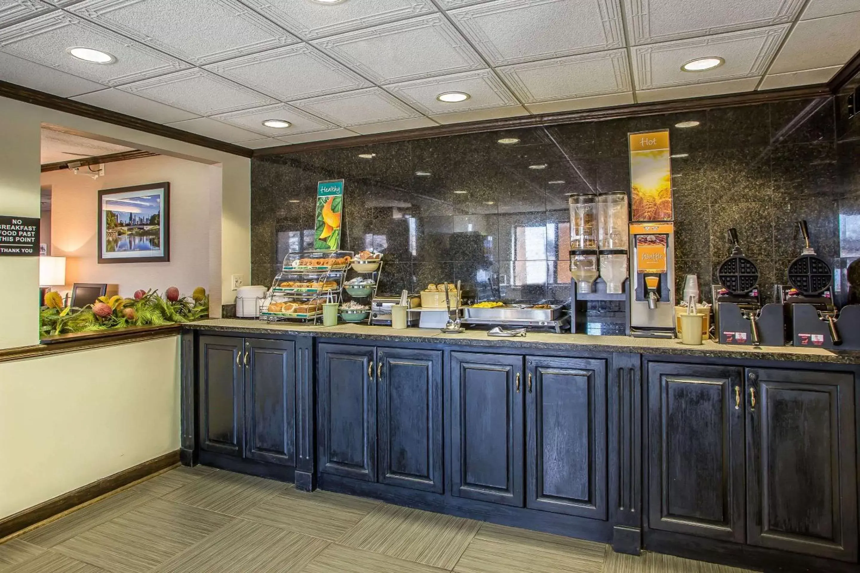 Restaurant/places to eat in Quality Inn Elgin I-90