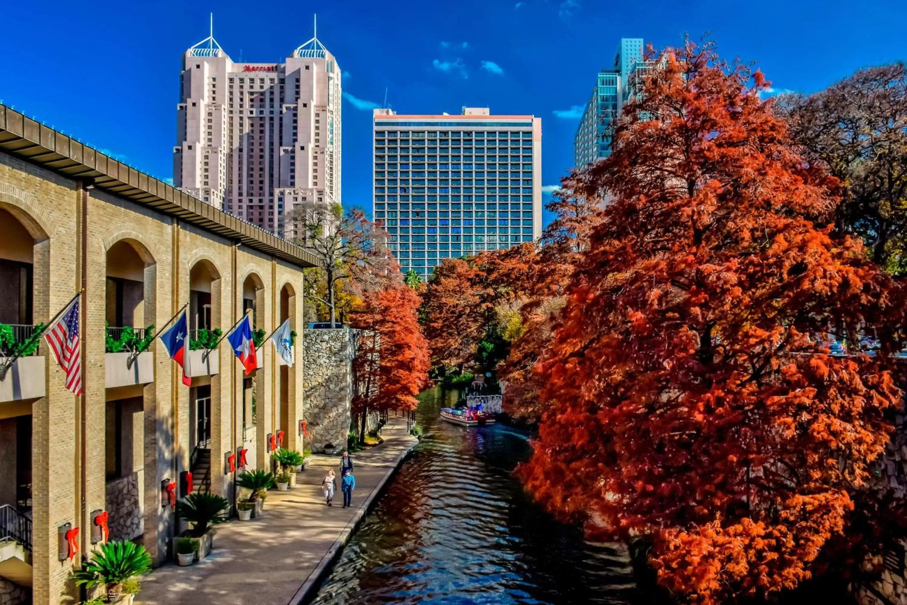 Property building in San Antonio Marriott Riverwalk