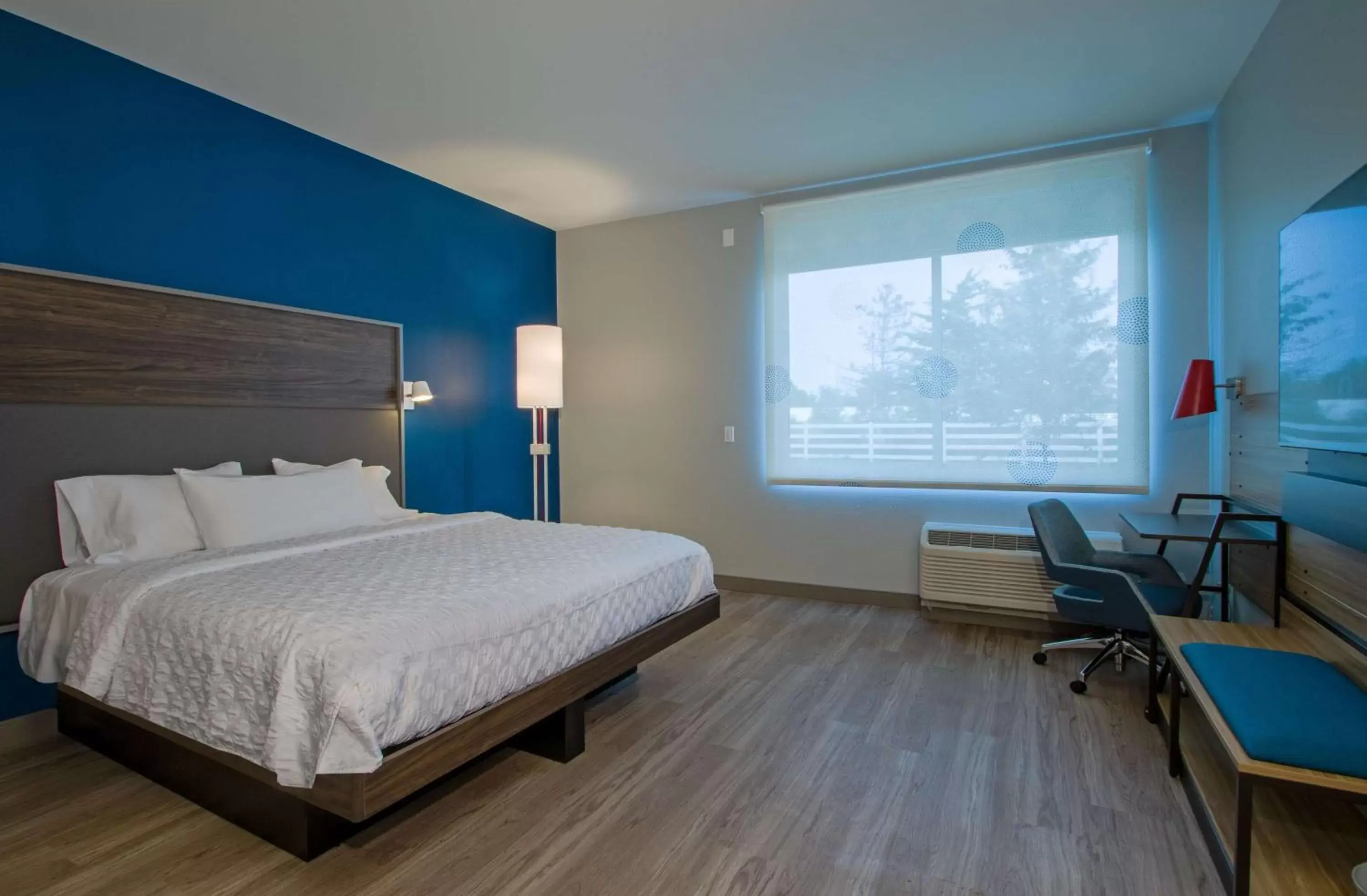Bed in Tru By Hilton Grove City Columbus Bed in Tru By Hilton Grove City Columbus