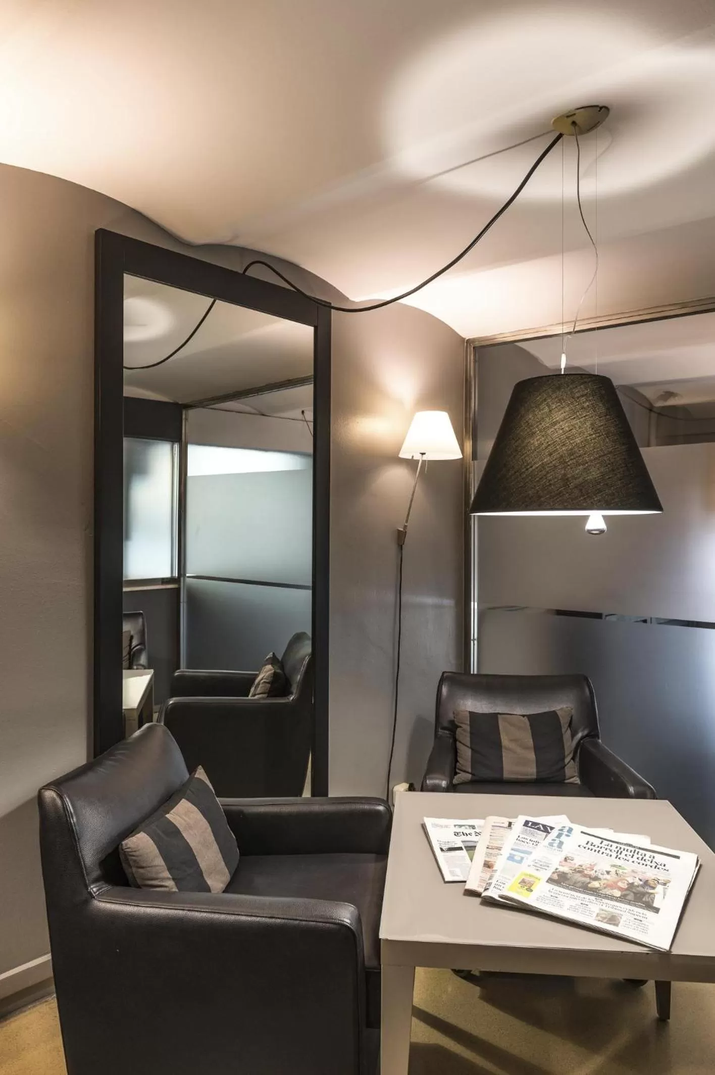 Seating area in Hotel Actual