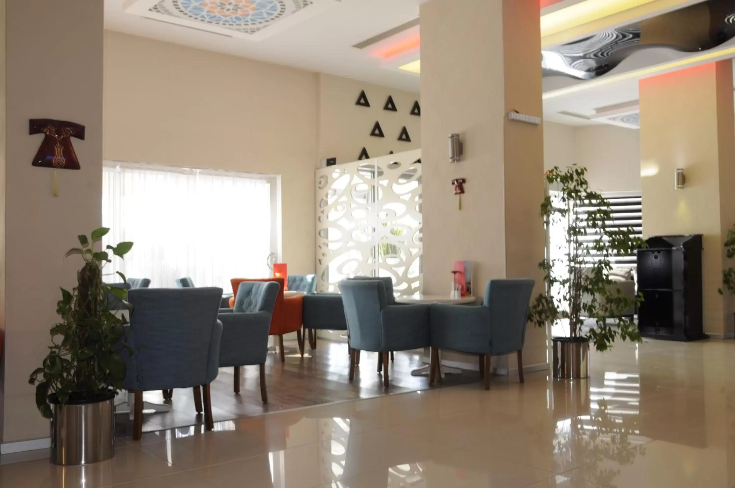 Restaurant/Places to Eat in Orty Airport Hotel