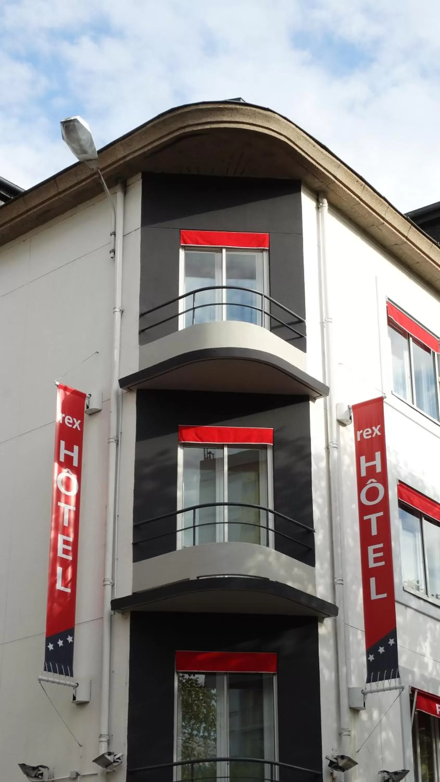 Property Building in Logis REX HOTEL Lorient