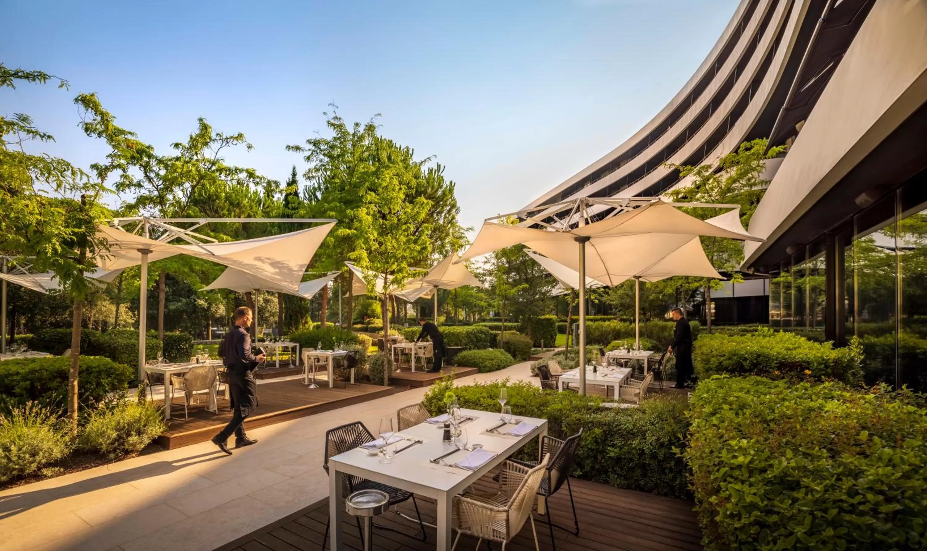 Restaurant/places to eat in Lone Hotel by Maistra Collection