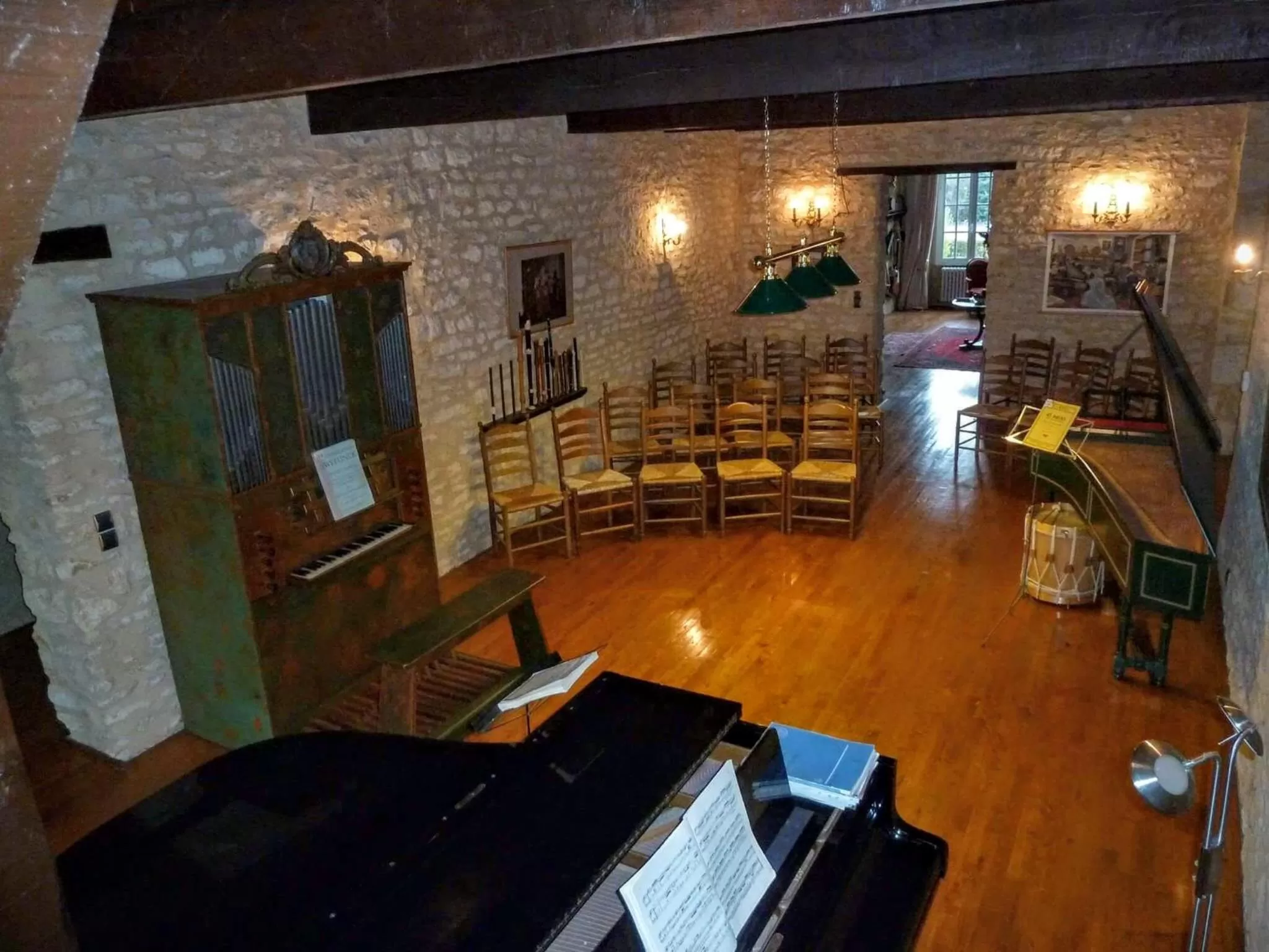 Property building in Maison Les Beaux Arts