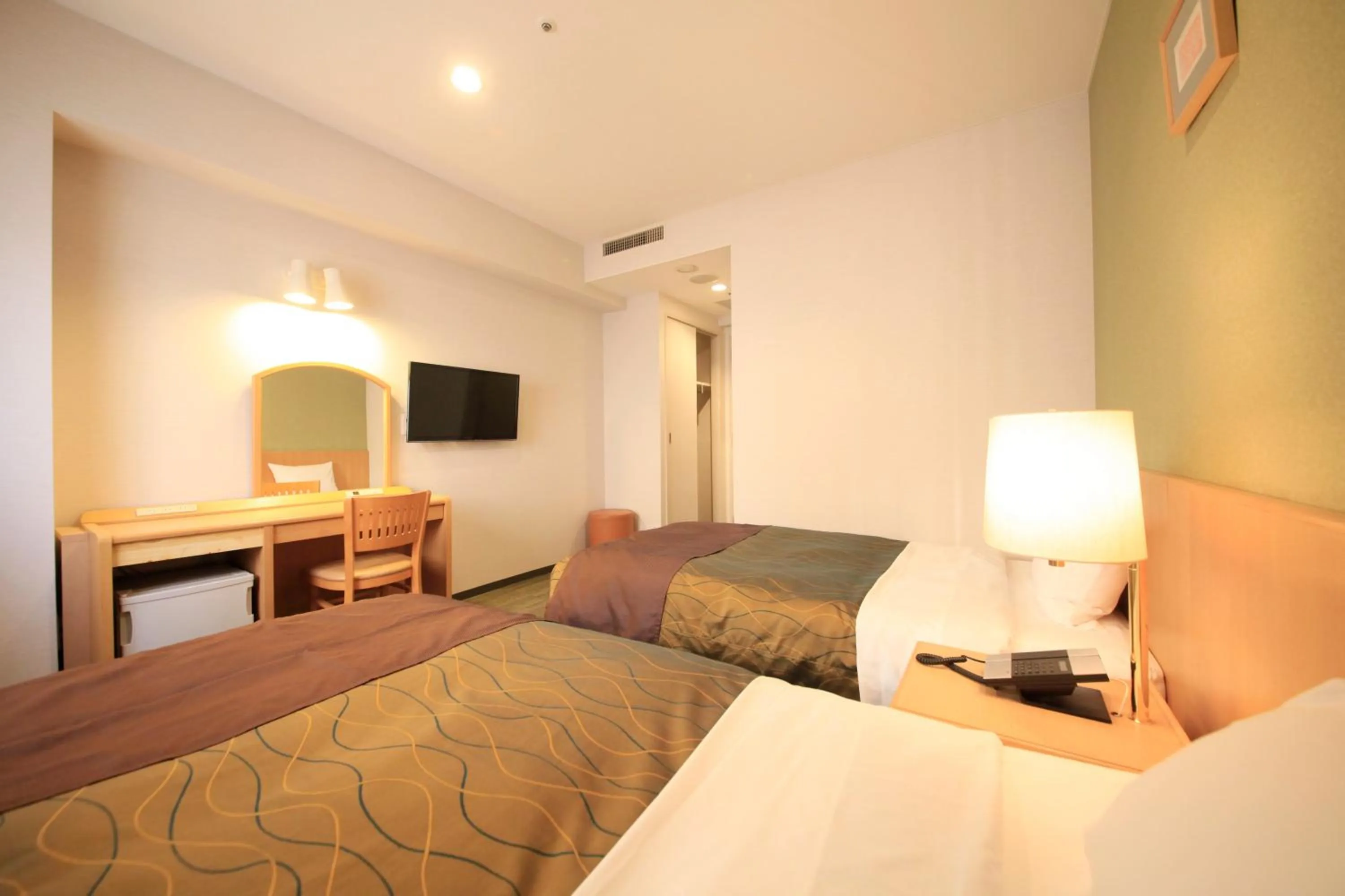 Photo of the whole room, Bed in Hotel Grand City