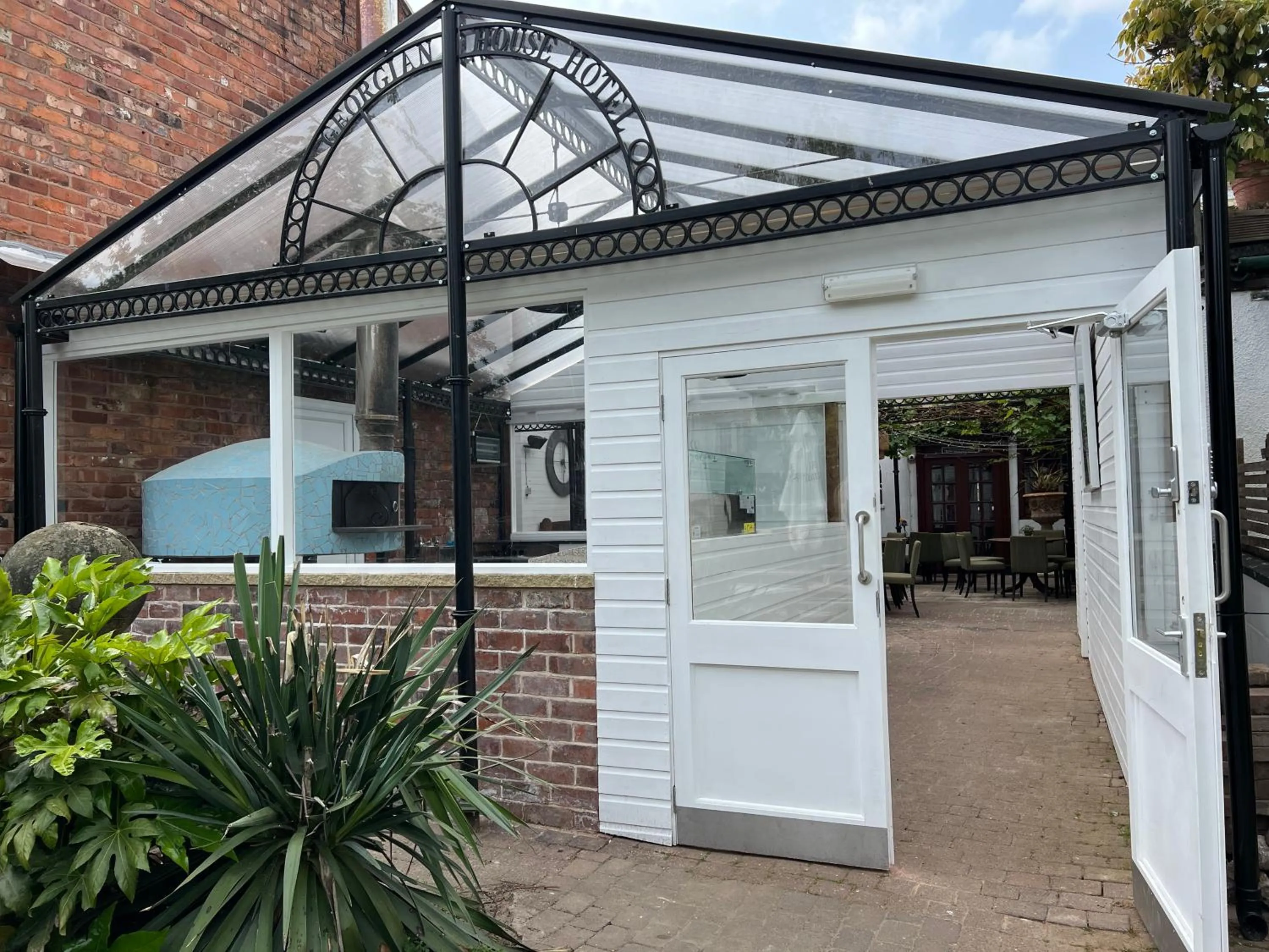 Georgian House Hotel