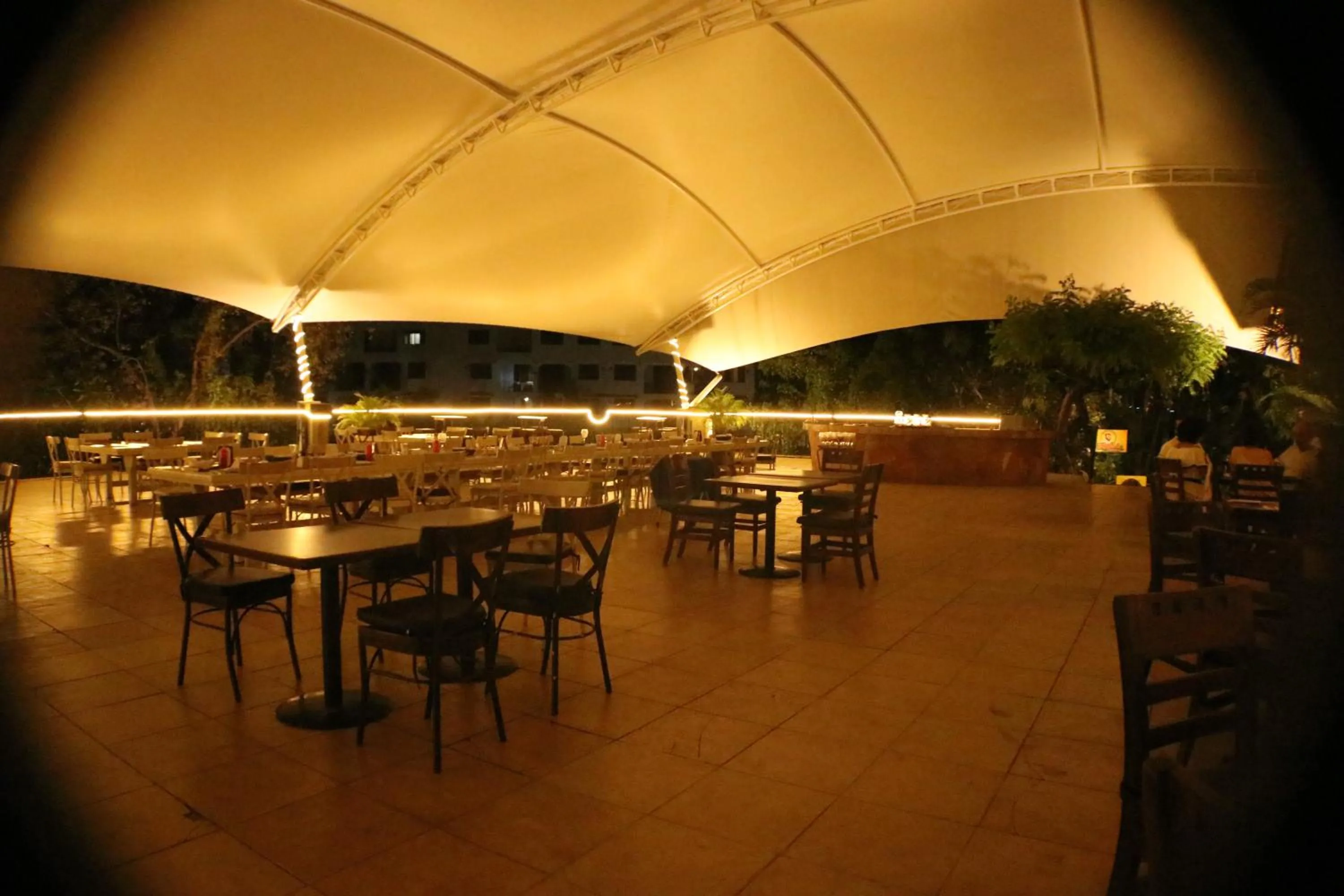 Restaurant/places to eat in Hotel Coral Cuernavaca