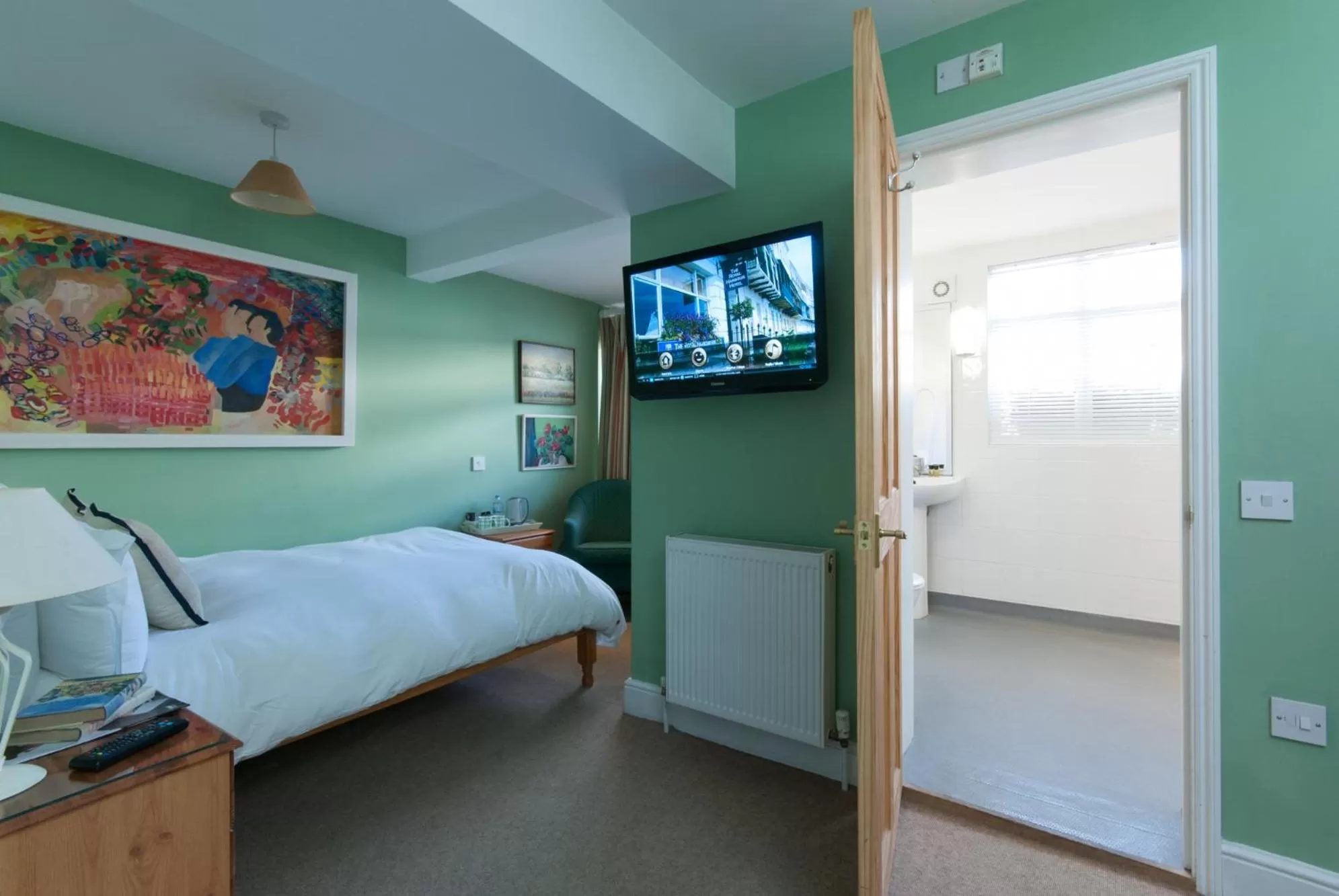 Twin Room - Disability Access in The Royal Harbour Hotel