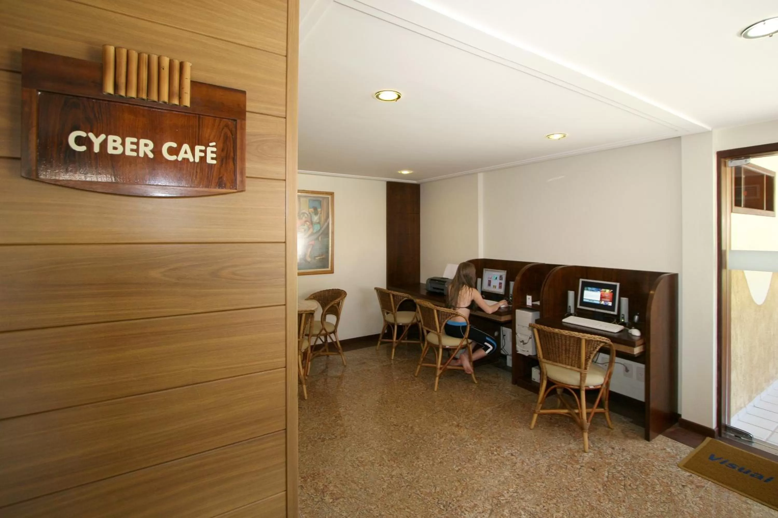 Business facilities in Visual Praia Hotel