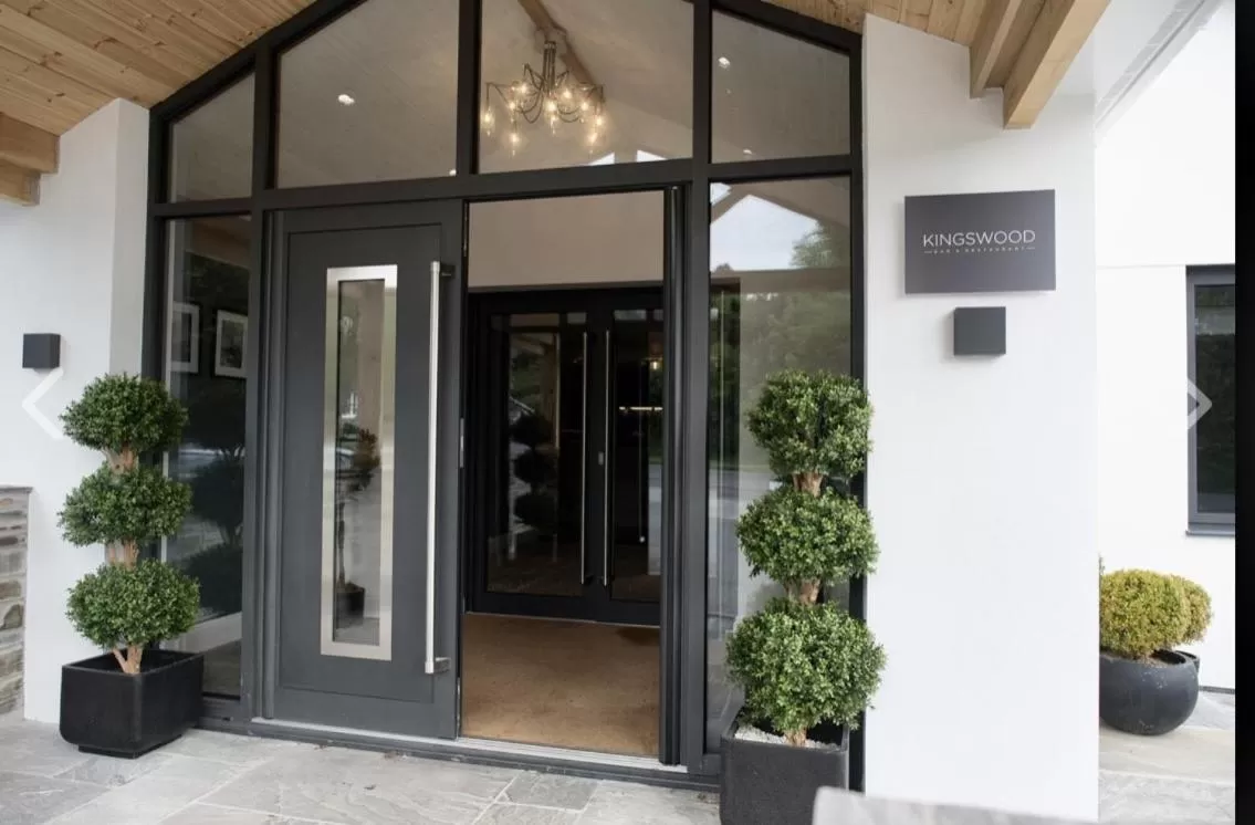 Lobby or reception, Facade/Entrance in The Kingswood