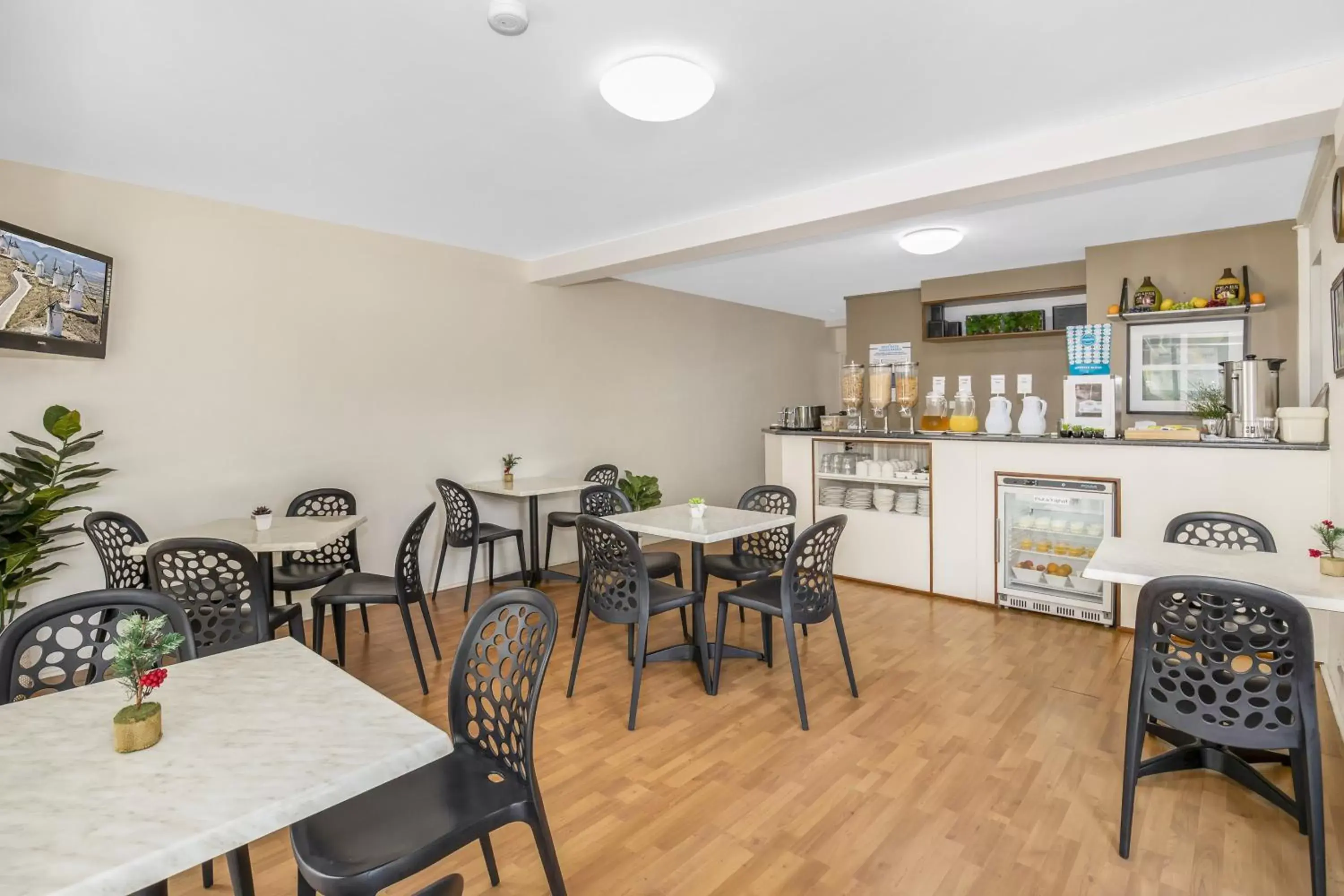 Restaurant/places to eat in Best Western Airport 85 Motel Restaurant/places to eat in Best Western Airport 85 Motel