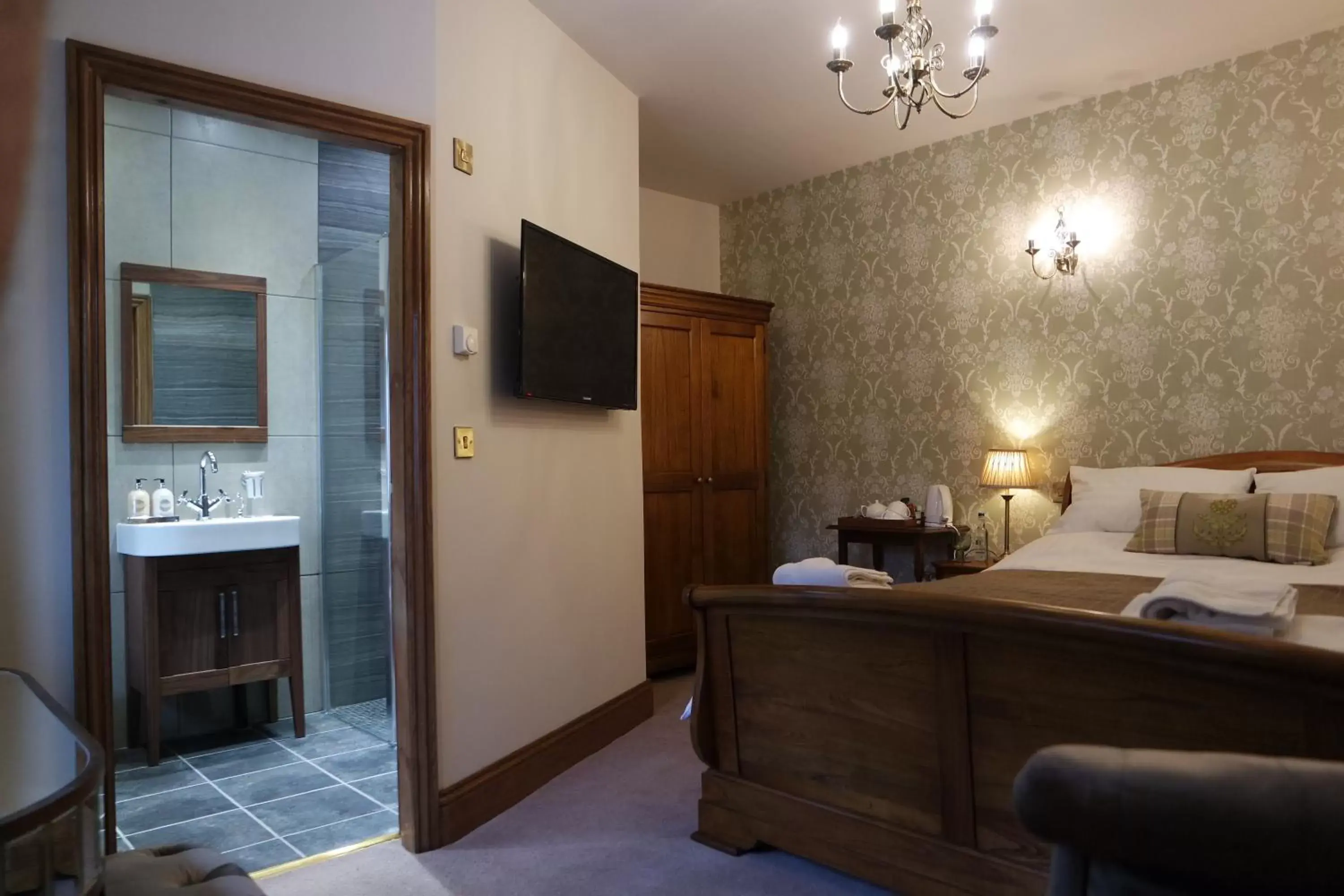 Bedroom, Bed in The Lamb Inn Bedroom, Bed in The Lamb Inn